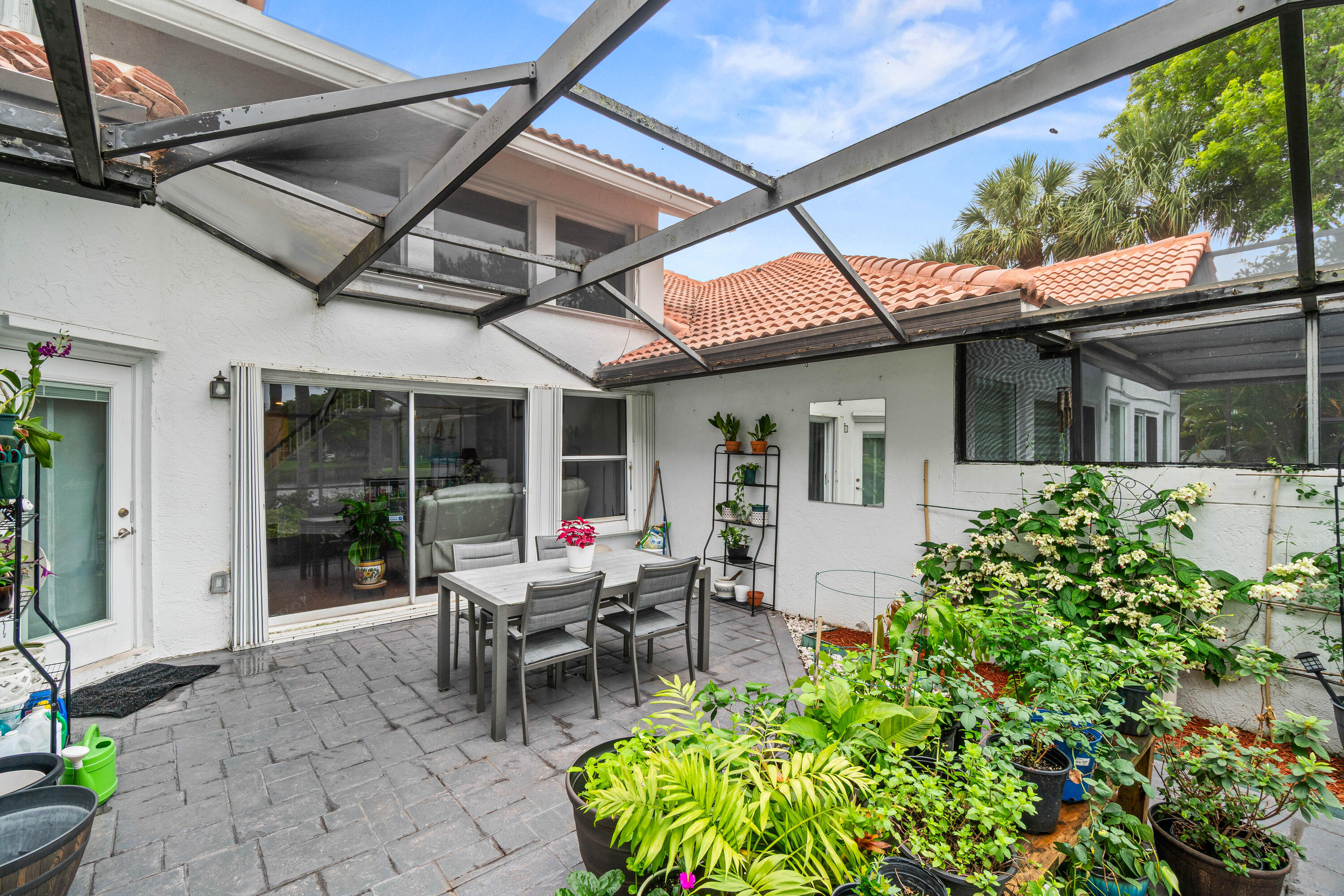 CEDAR CAY - Residential Lease