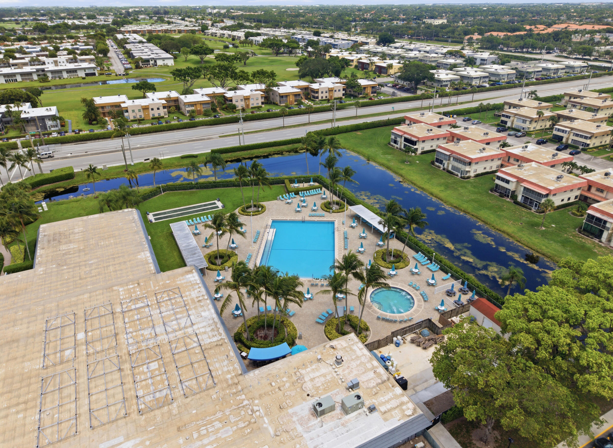 KINGS POINT WATERFORD CONDOS - Residential