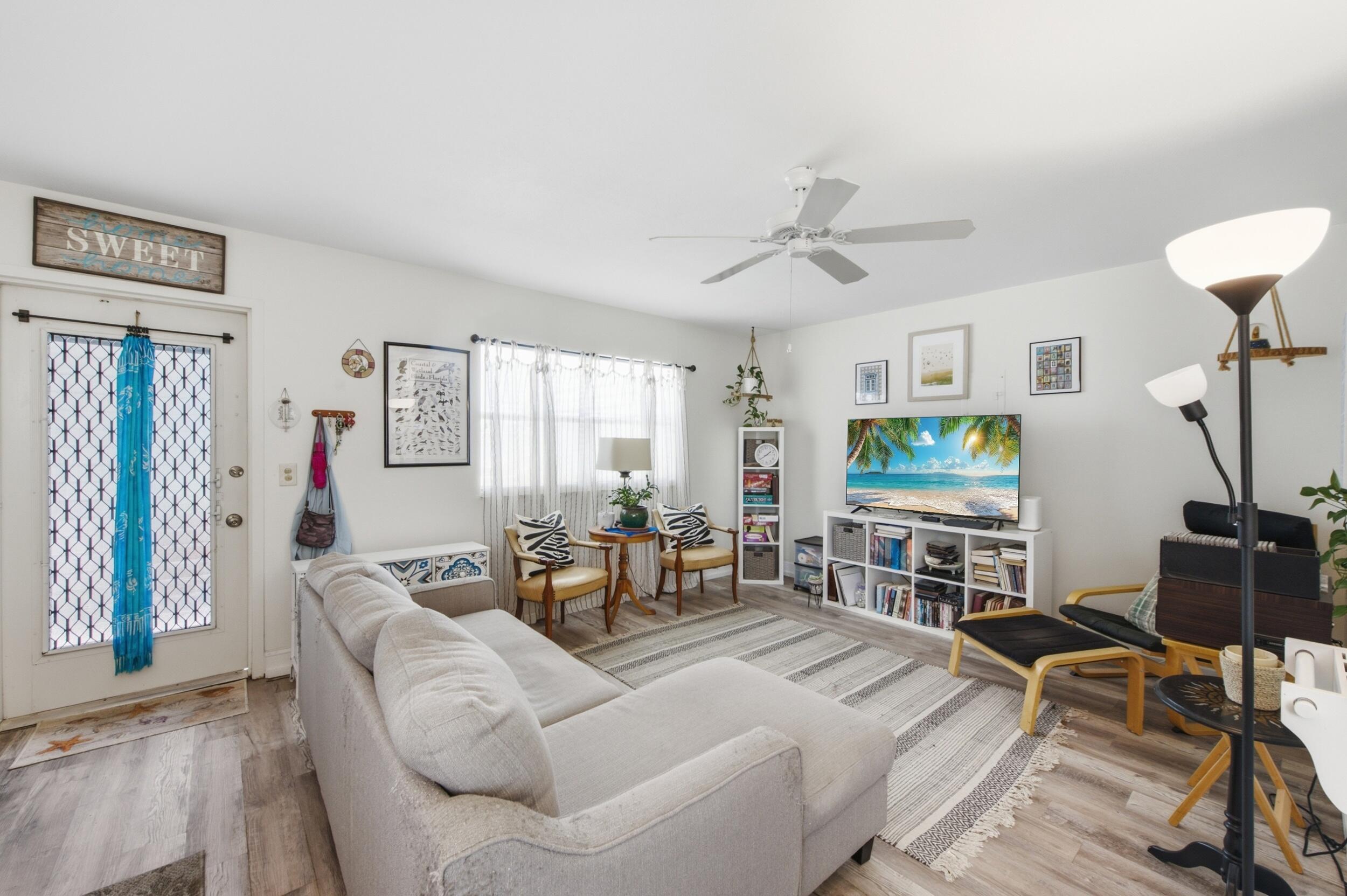 KINGS POINT WATERFORD CONDOS - Residential