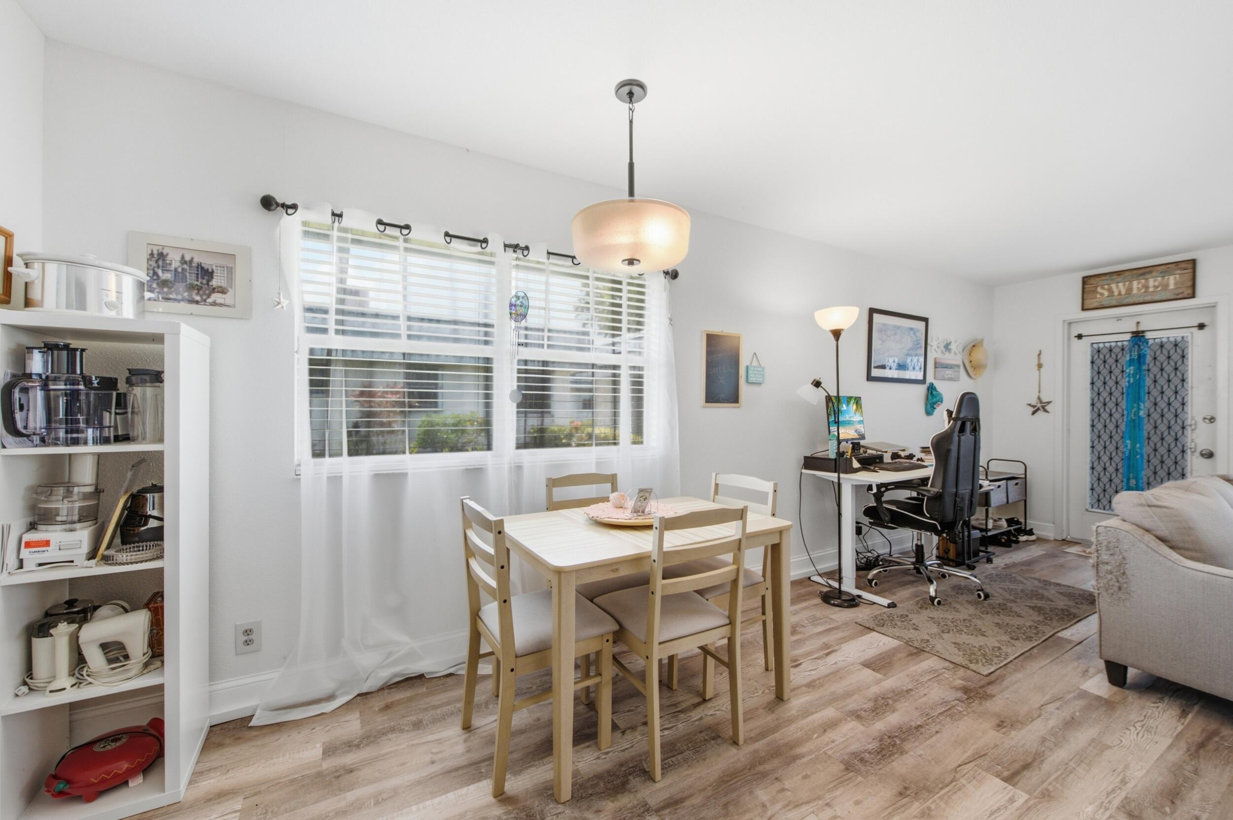 KINGS POINT WATERFORD CONDOS - Residential