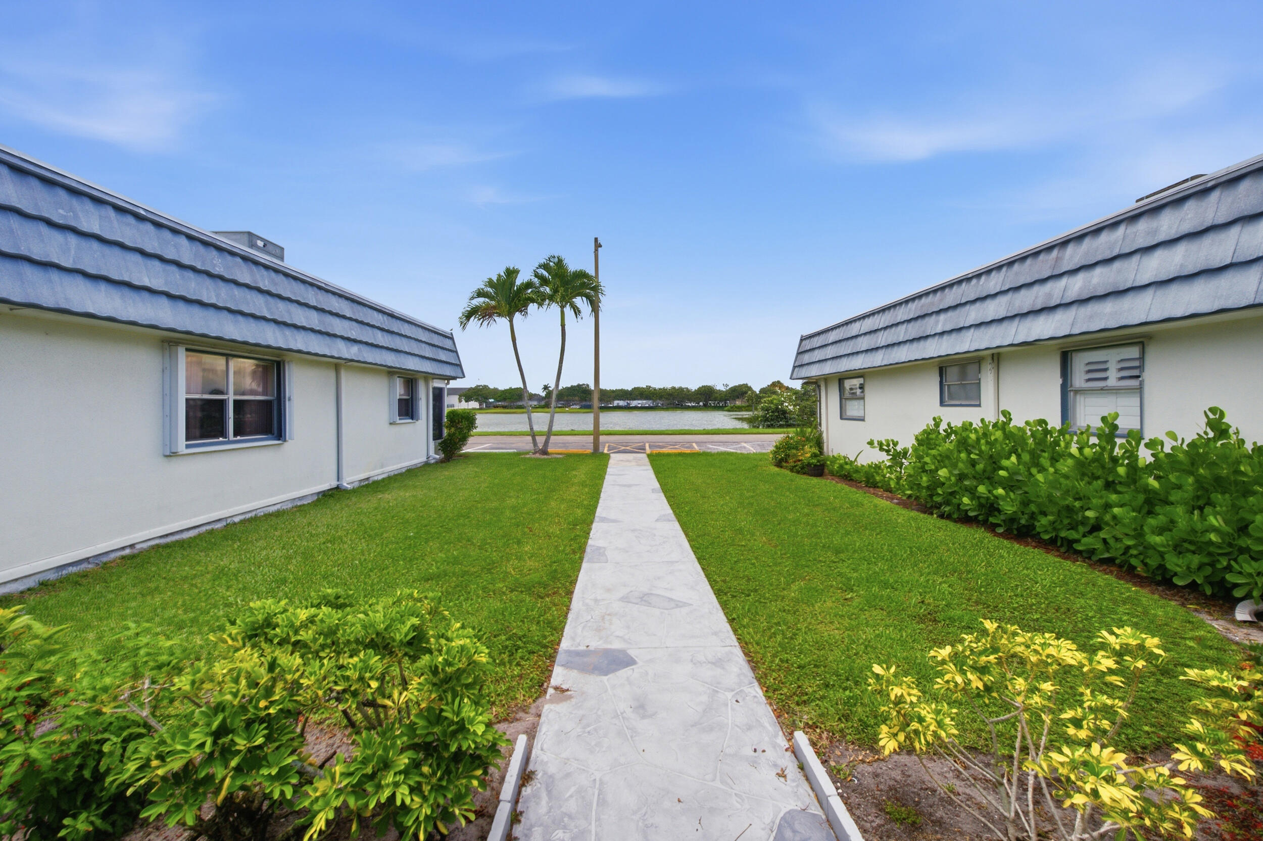 KINGS POINT WATERFORD CONDOS - Residential