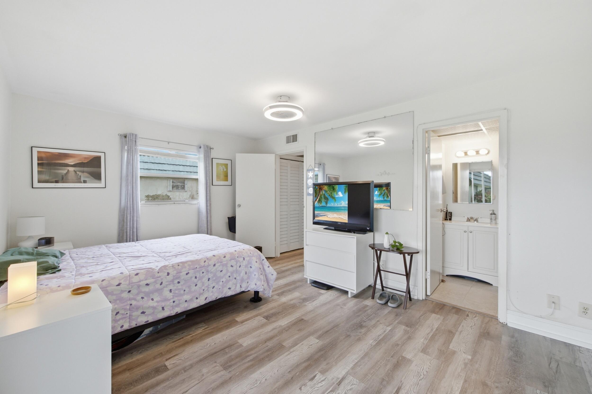 KINGS POINT WATERFORD CONDOS - Residential