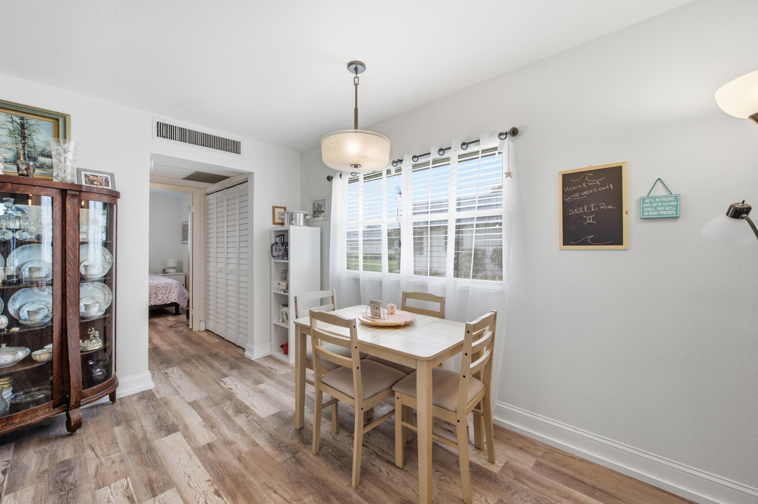 KINGS POINT WATERFORD CONDOS - Residential