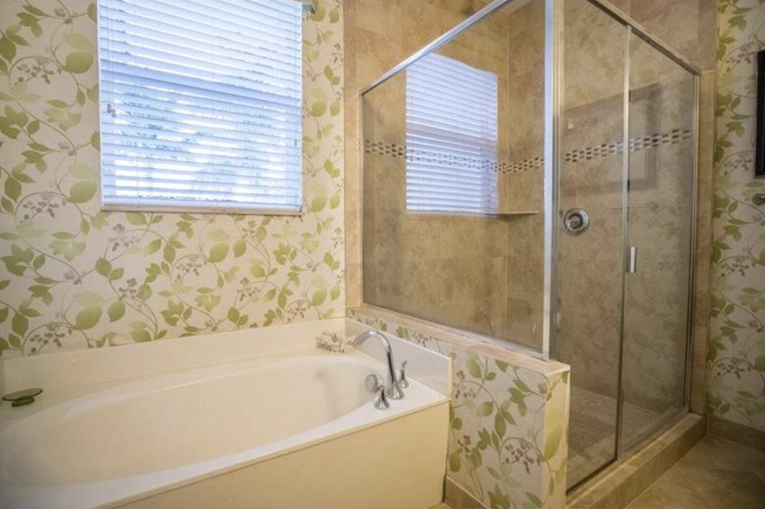 BLUE LAKE TOWNHOMES - Residential Lease