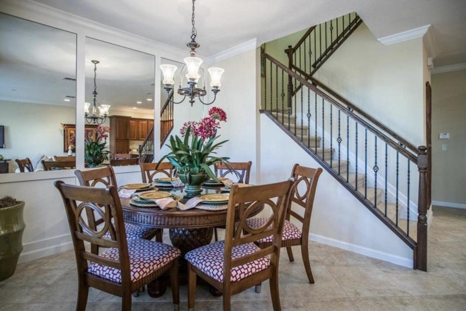 BLUE LAKE TOWNHOMES - Residential Lease
