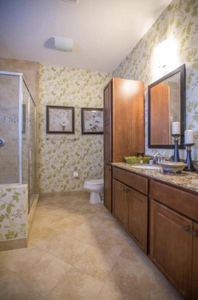 BLUE LAKE TOWNHOMES - Residential Lease