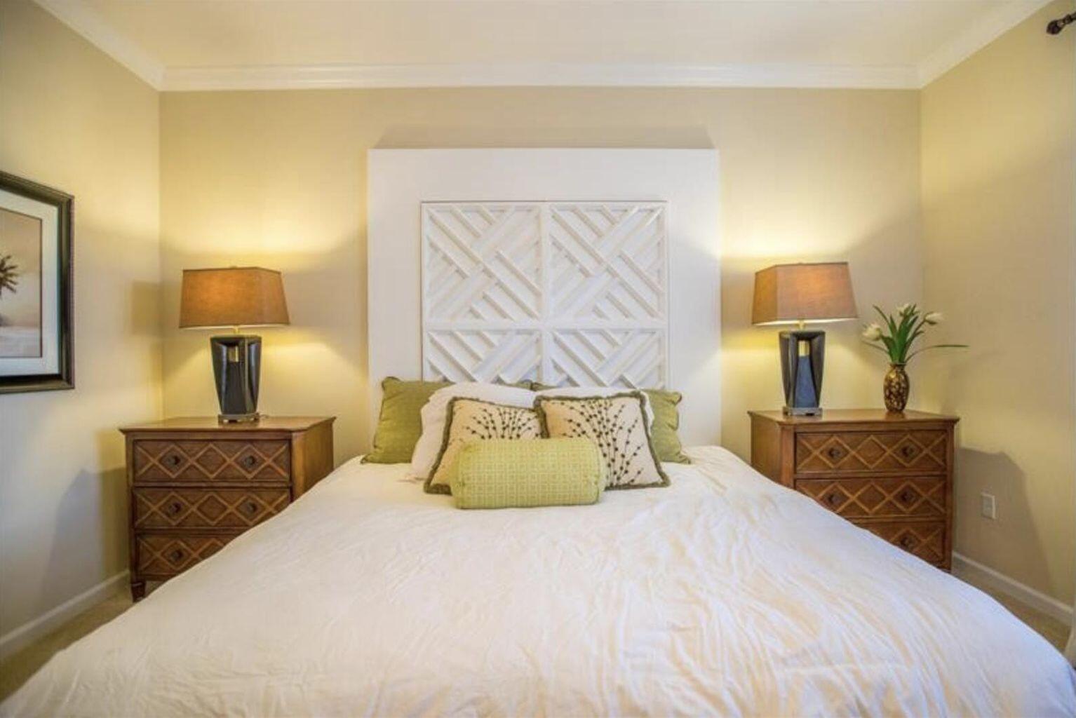 BLUE LAKE TOWNHOMES - Residential Lease