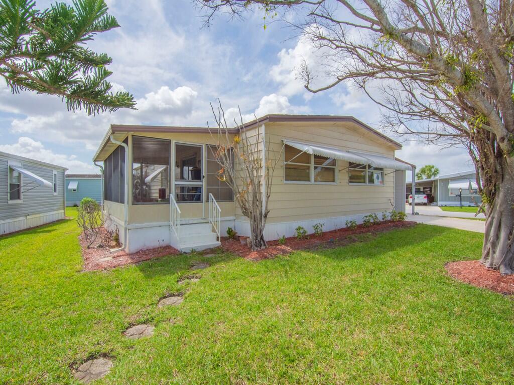 Pinelake Village - Residential