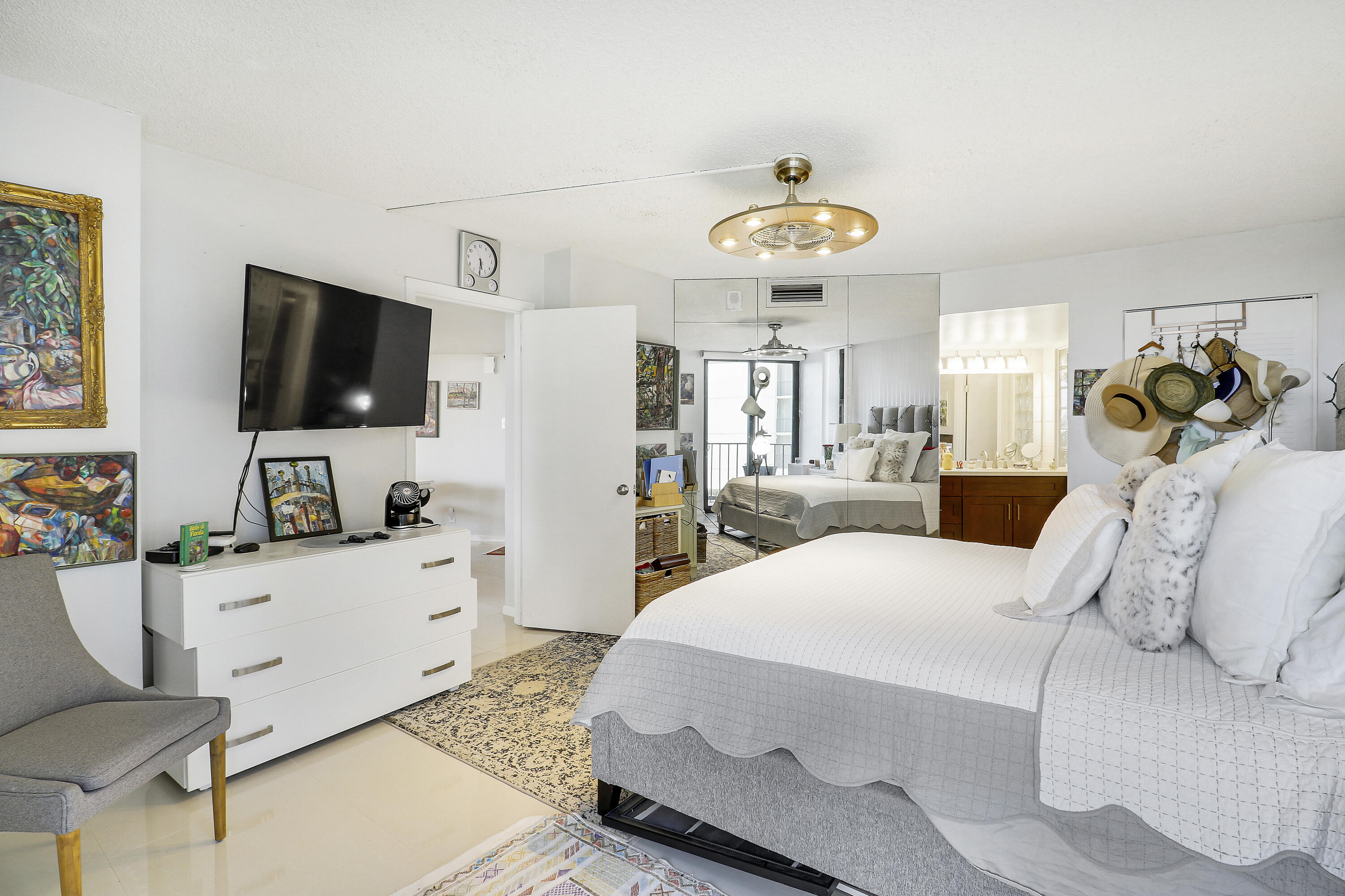 CONNEMARA CONDO - Residential