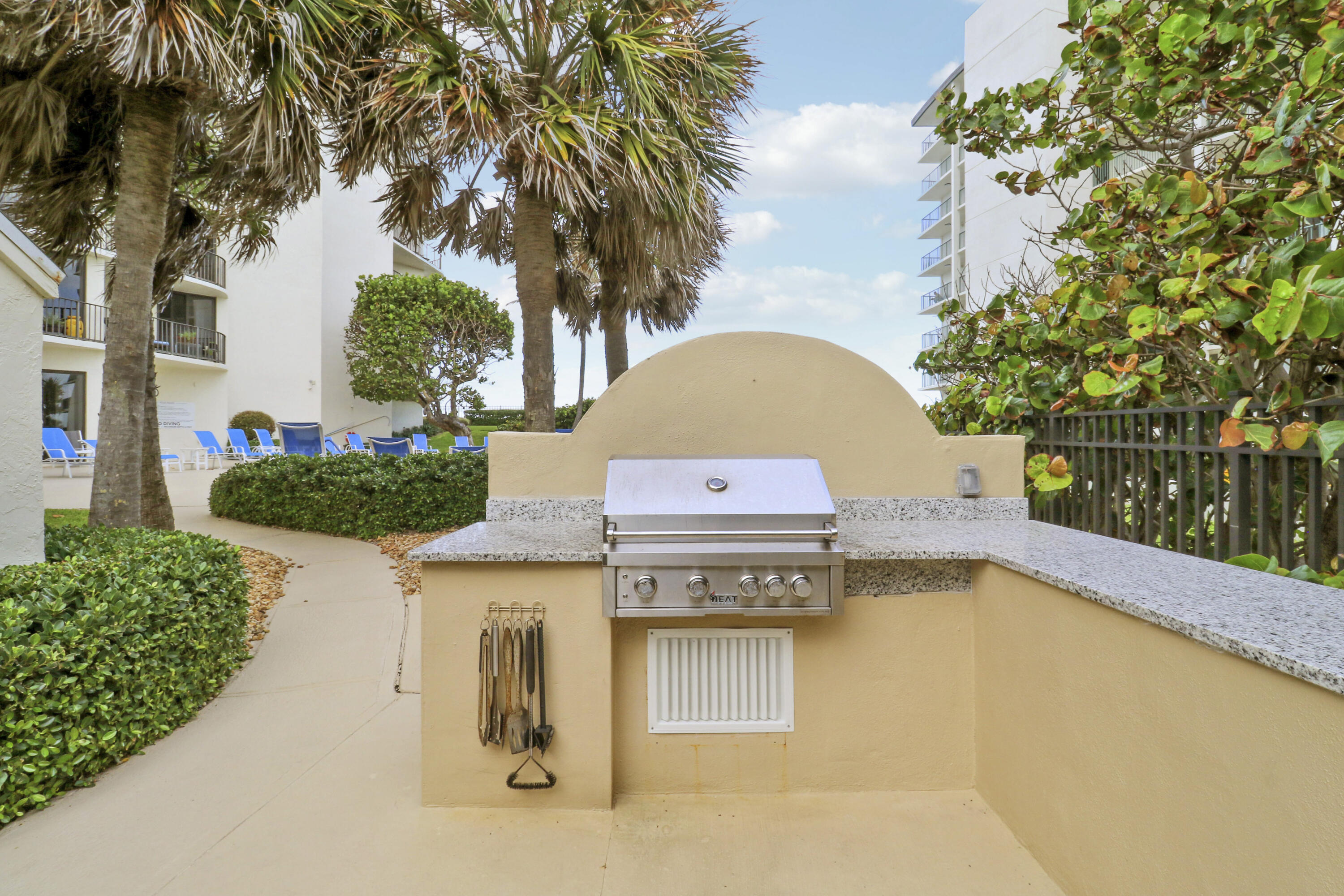 CONNEMARA CONDO - Residential