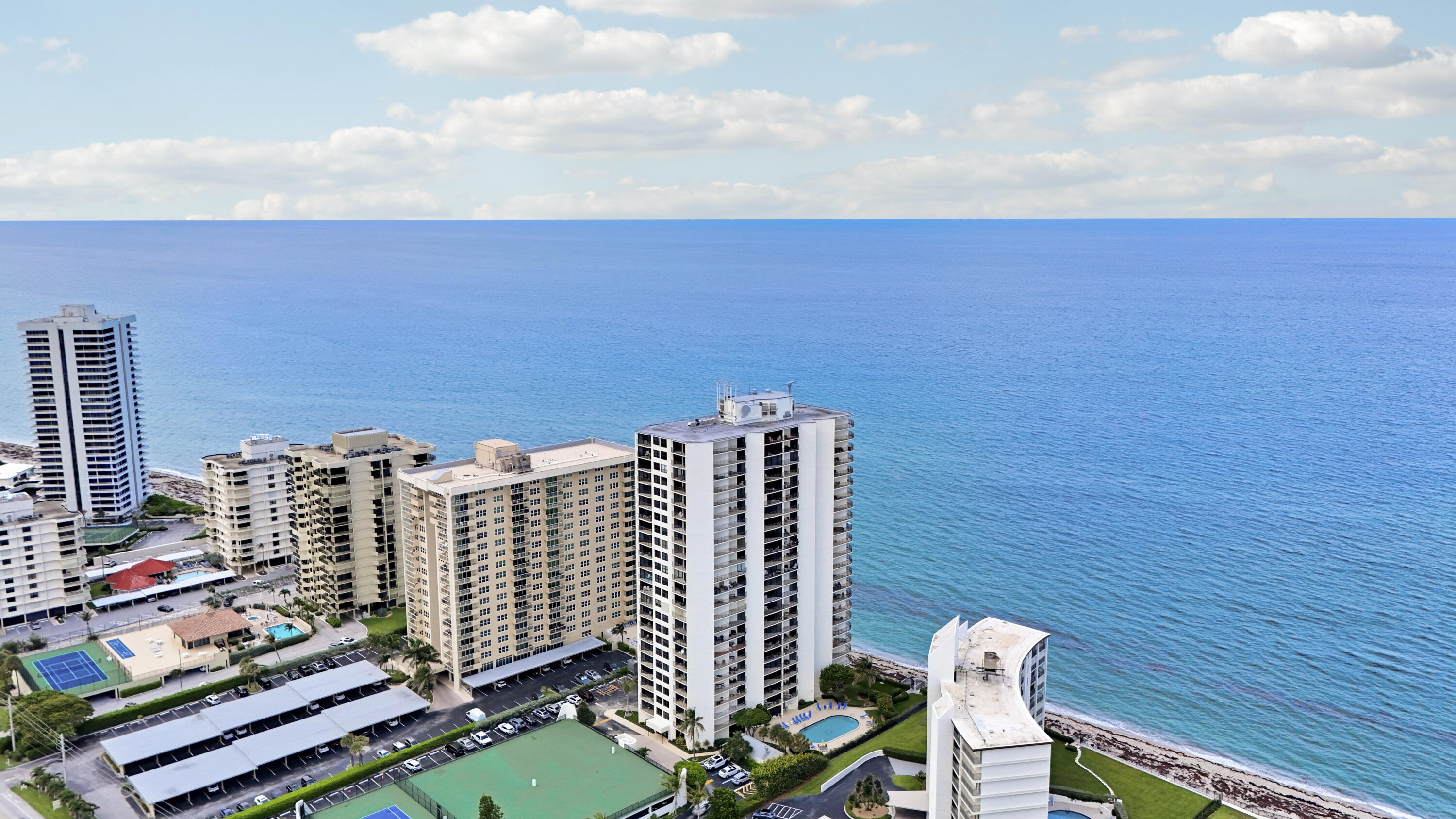 CONNEMARA CONDO - Residential