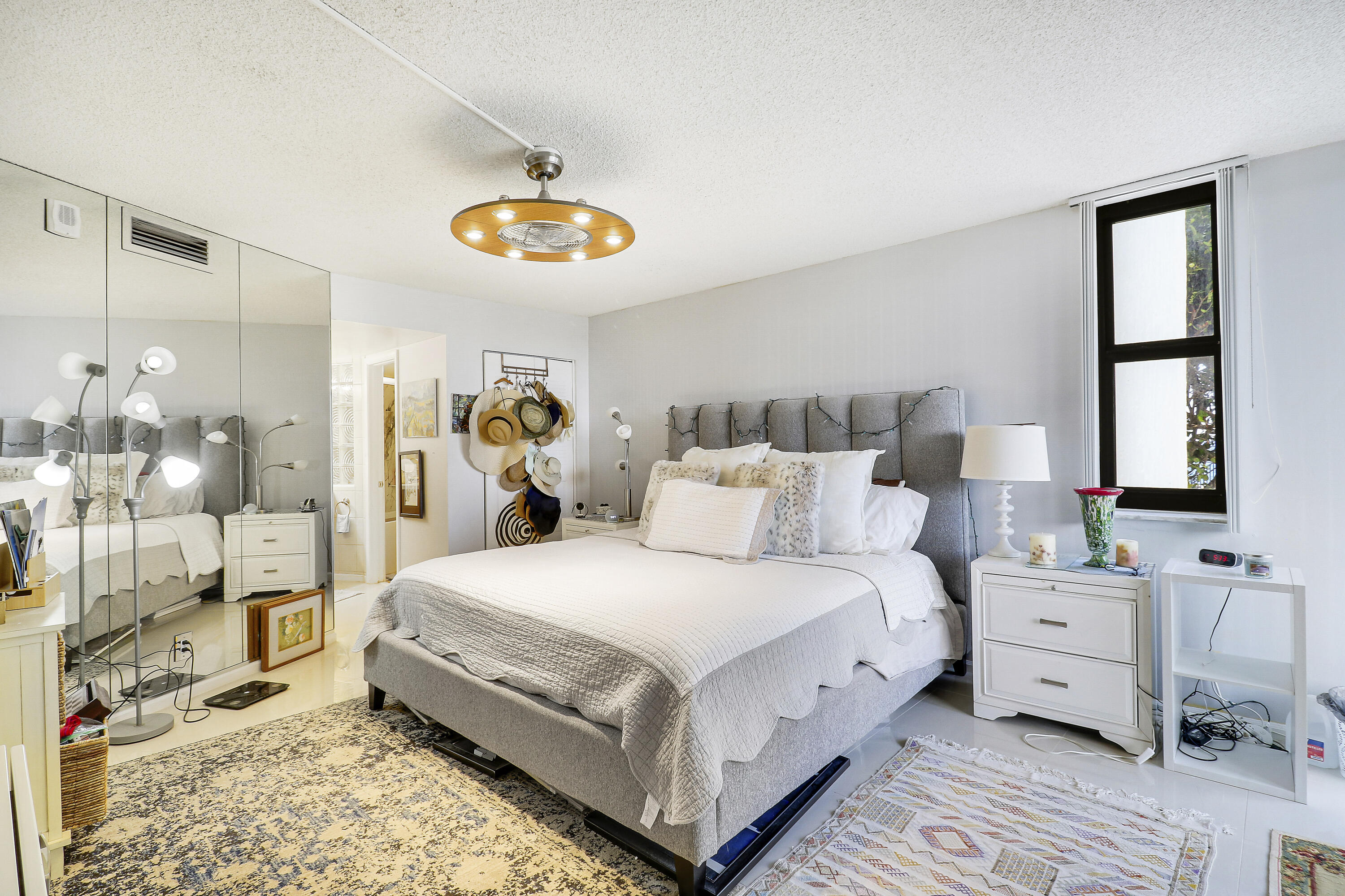 CONNEMARA CONDO - Residential