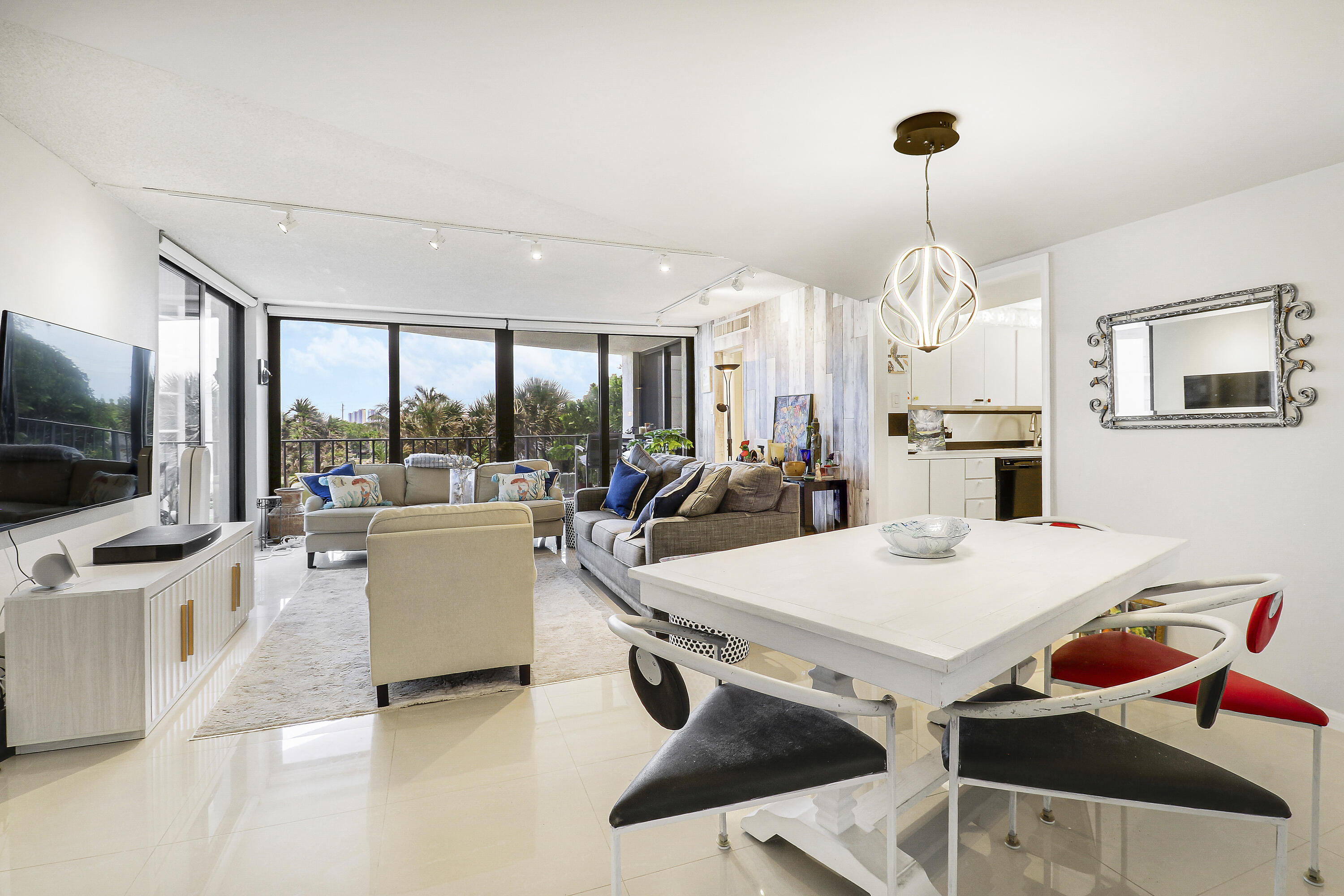 CONNEMARA CONDO - Residential