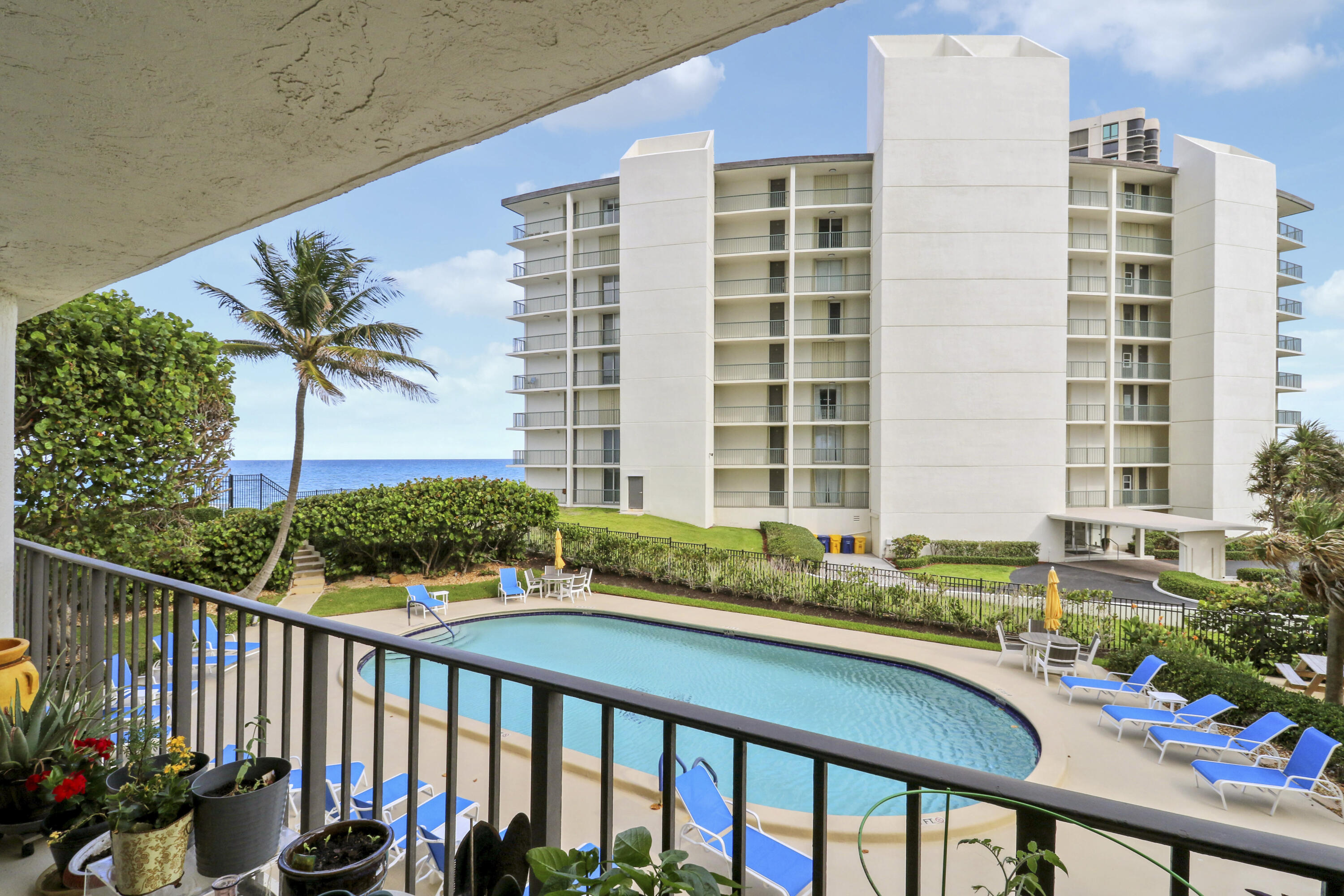 CONNEMARA CONDO - Residential