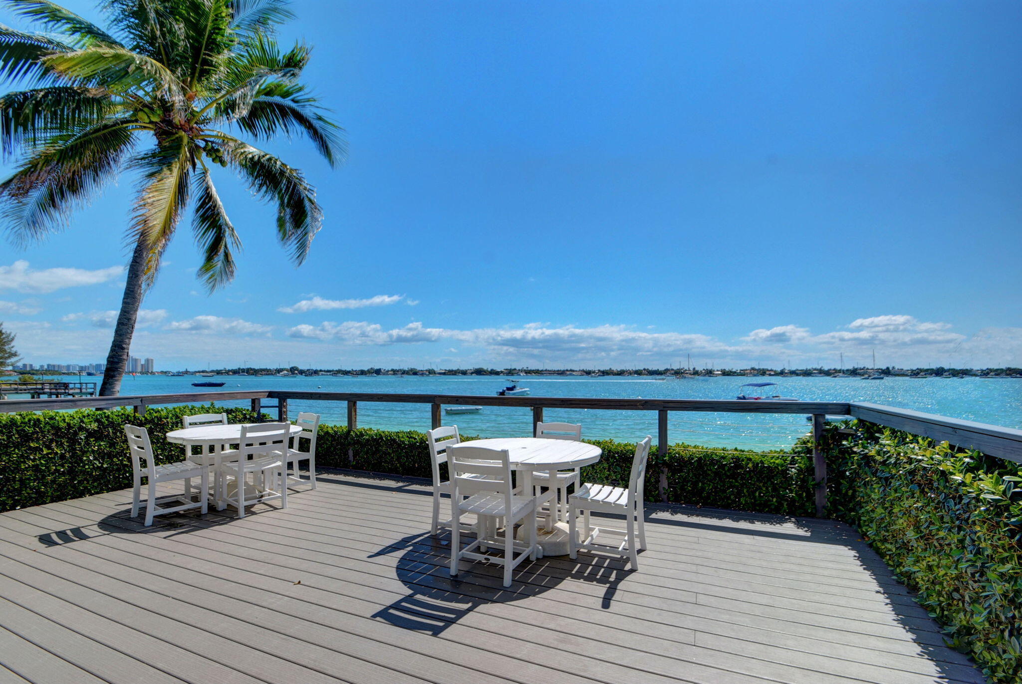 PALM BEACH HOUSE CONDO - Residential
