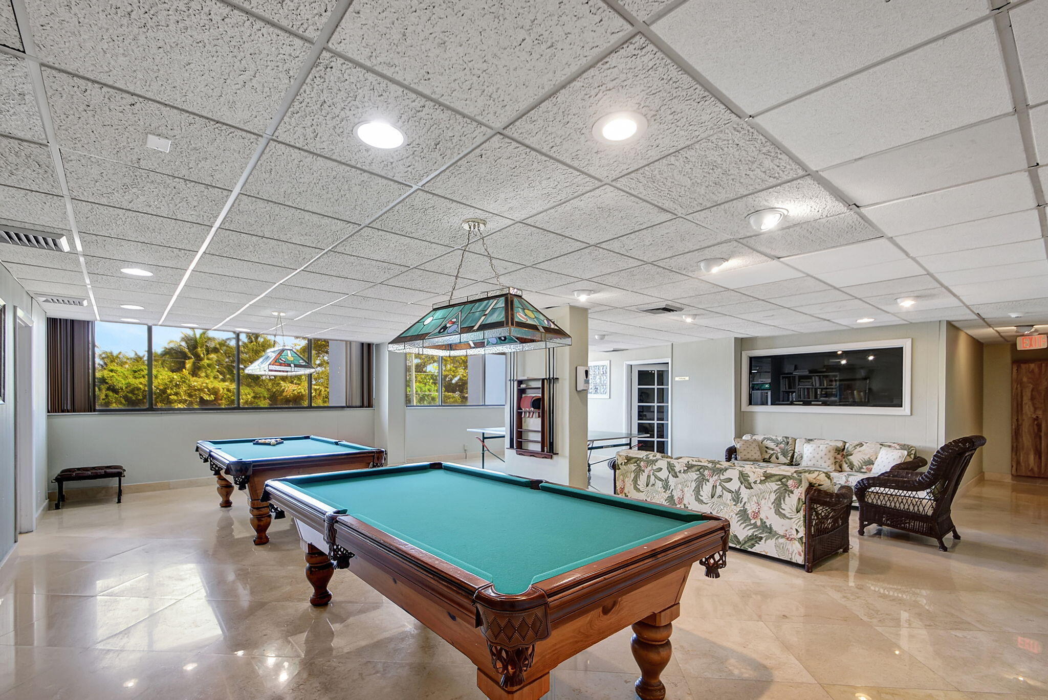 PALM BEACH HOUSE CONDO - Residential