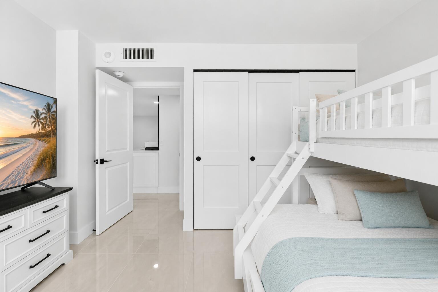 PALM BEACH HOUSE CONDO - Residential