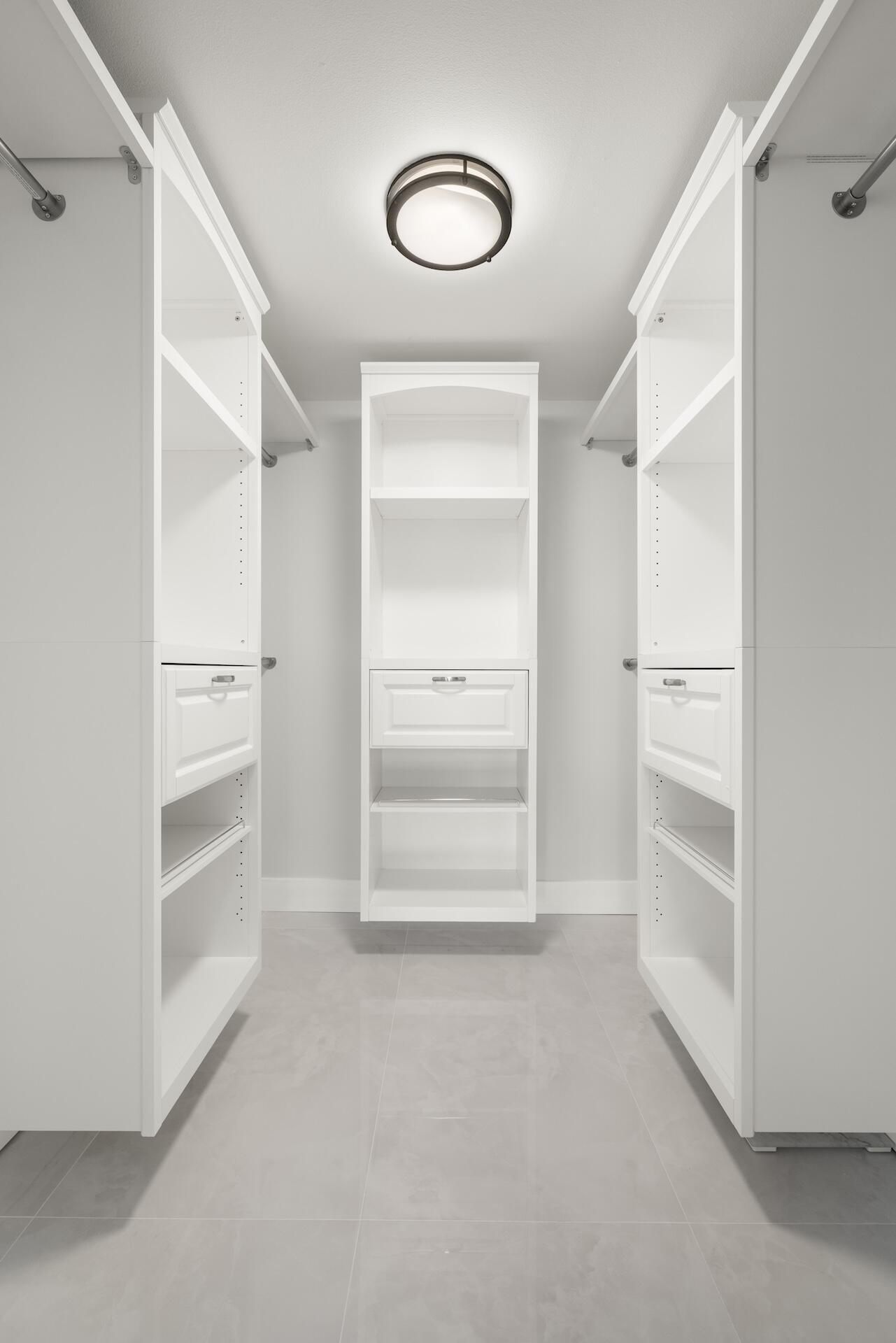 PALM BEACH HOUSE CONDO - Residential