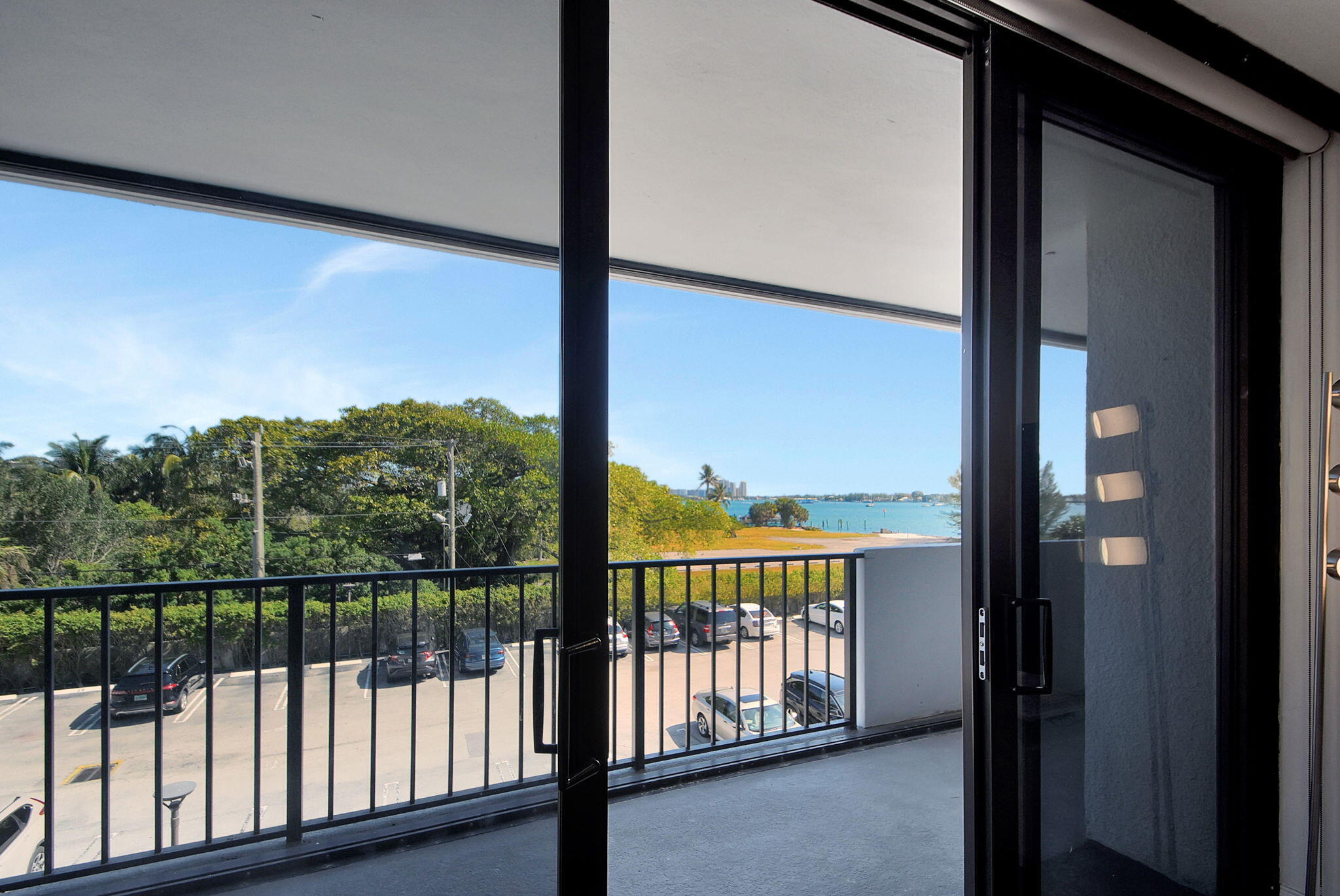 PALM BEACH HOUSE CONDO - Residential