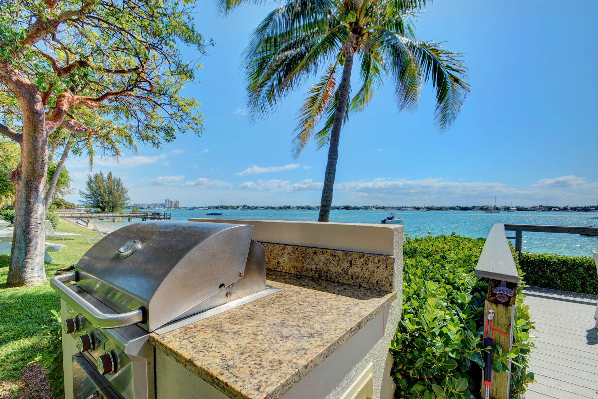 PALM BEACH HOUSE CONDO - Residential