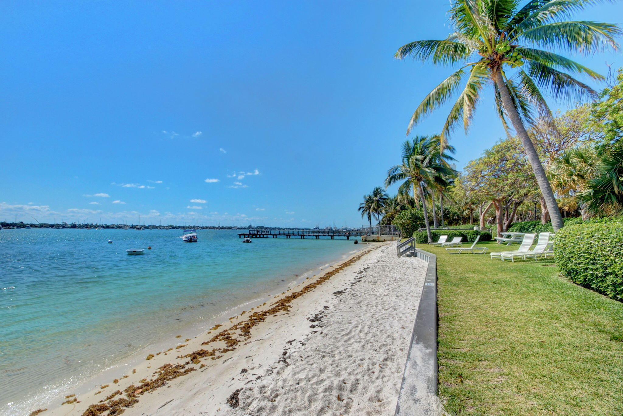PALM BEACH HOUSE CONDO - Residential