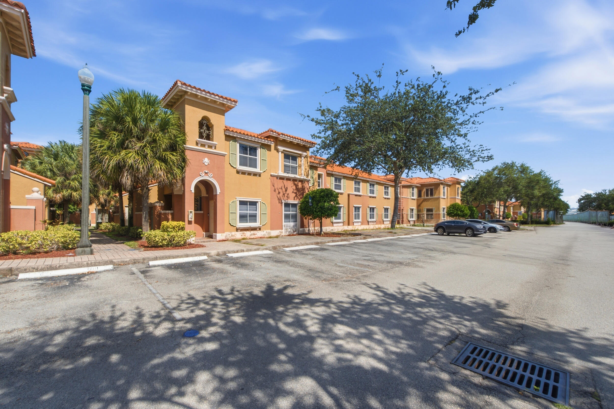 Hampton Isles Condo - Residential Lease