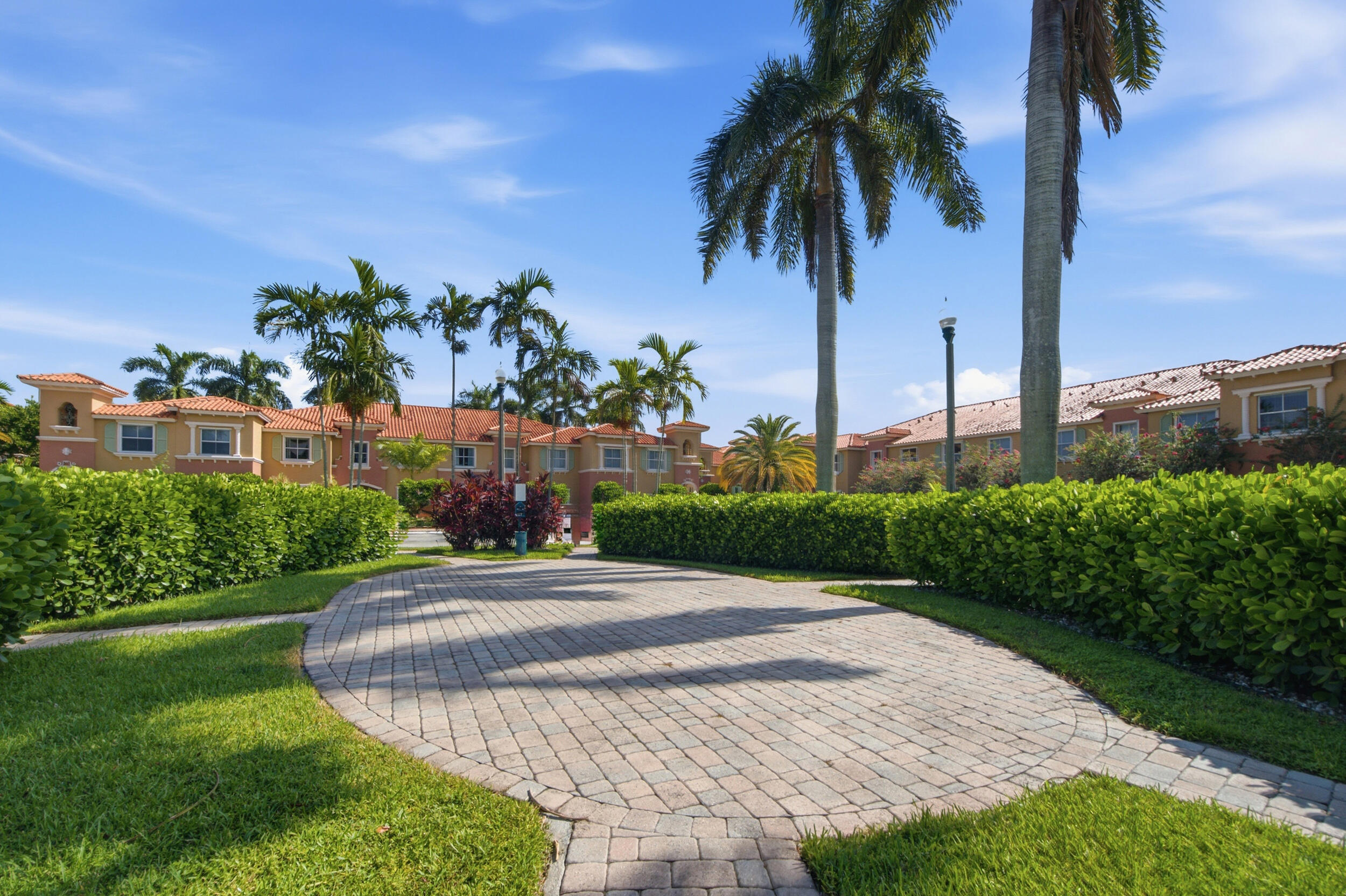Hampton Isles Condo - Residential Lease