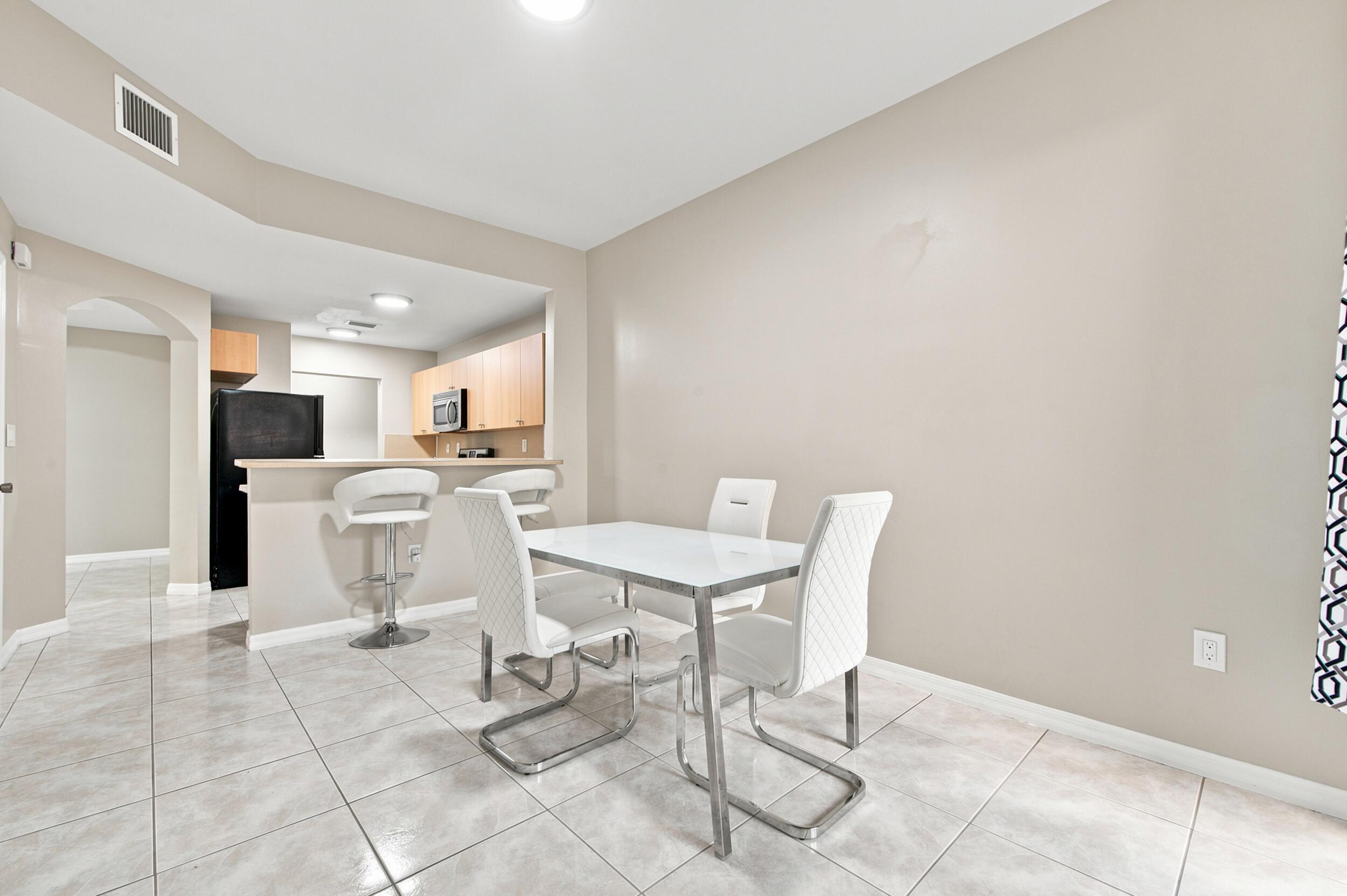 Hampton Isles Condo - Residential Lease