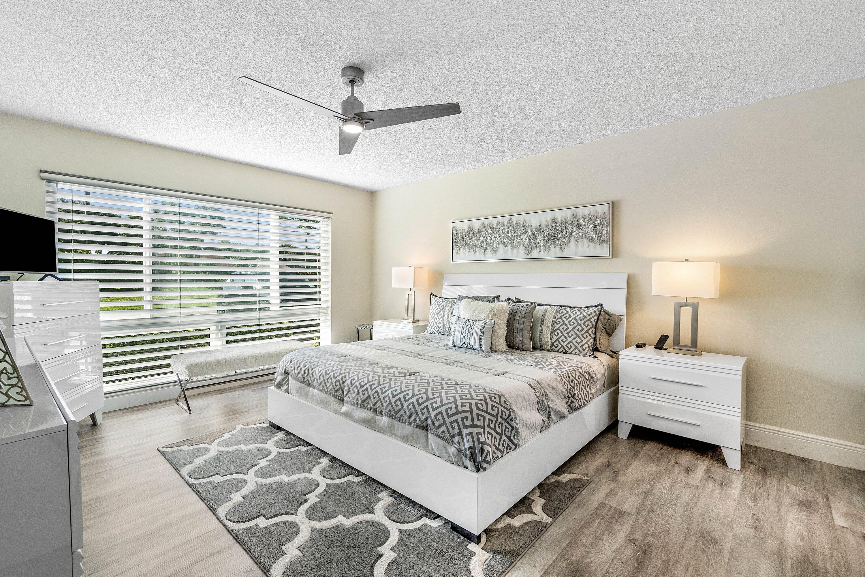 LAGO DEL REY NORTH CONDO - Residential