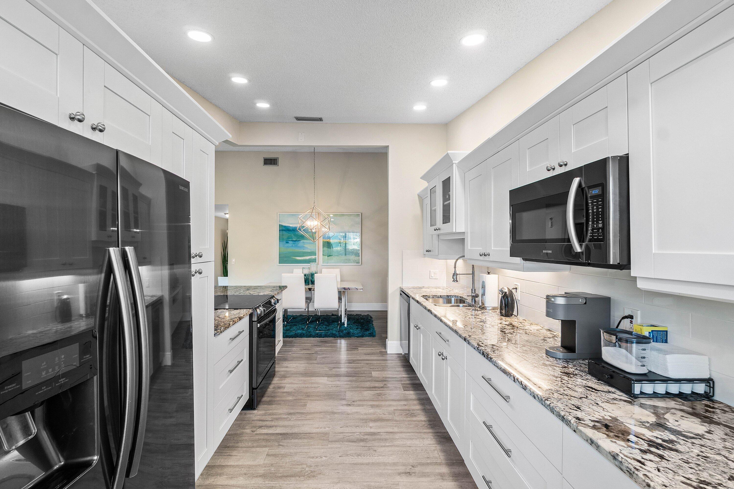 LAGO DEL REY NORTH CONDO - Residential