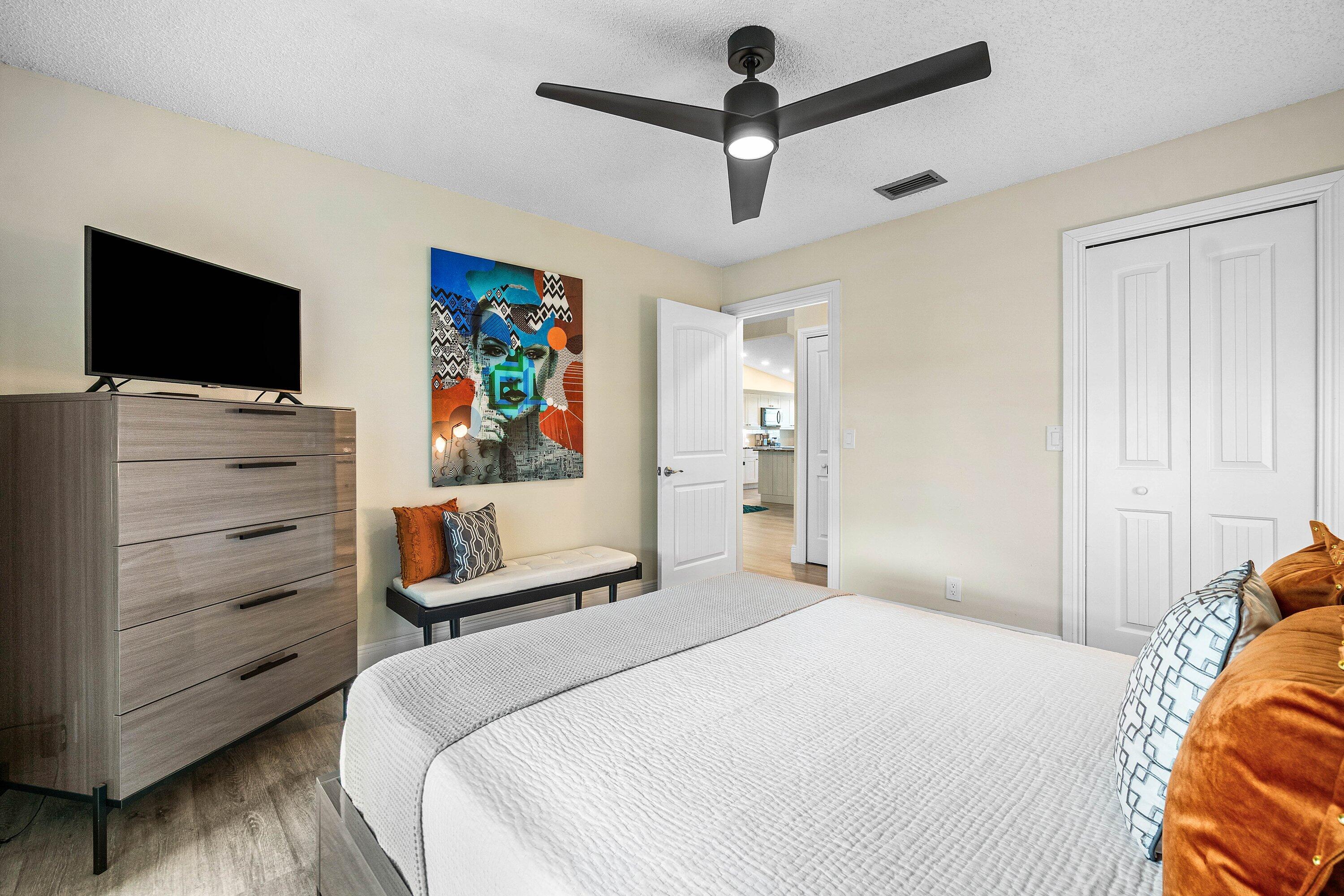 LAGO DEL REY NORTH CONDO - Residential