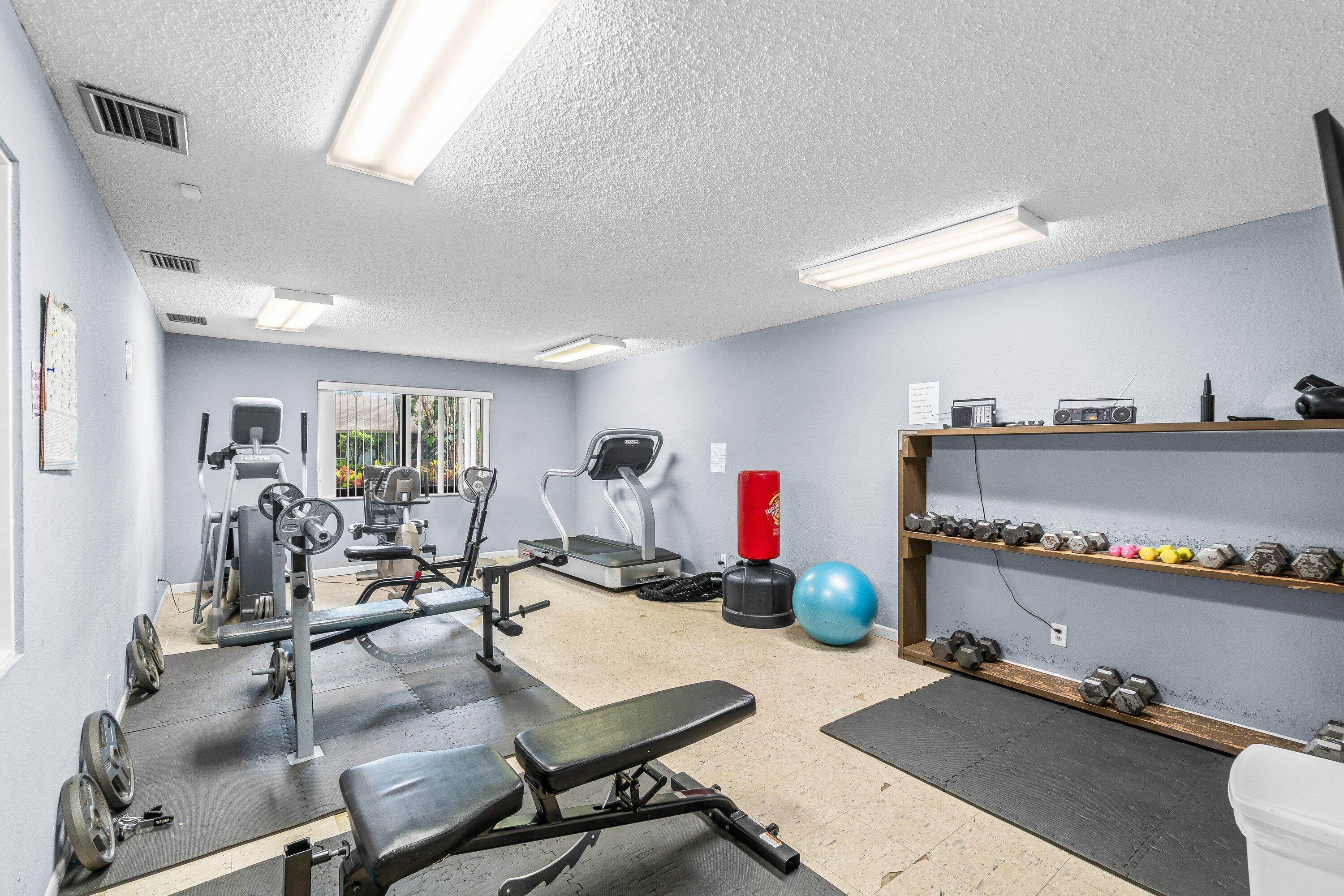 LAGO DEL REY NORTH CONDO - Residential