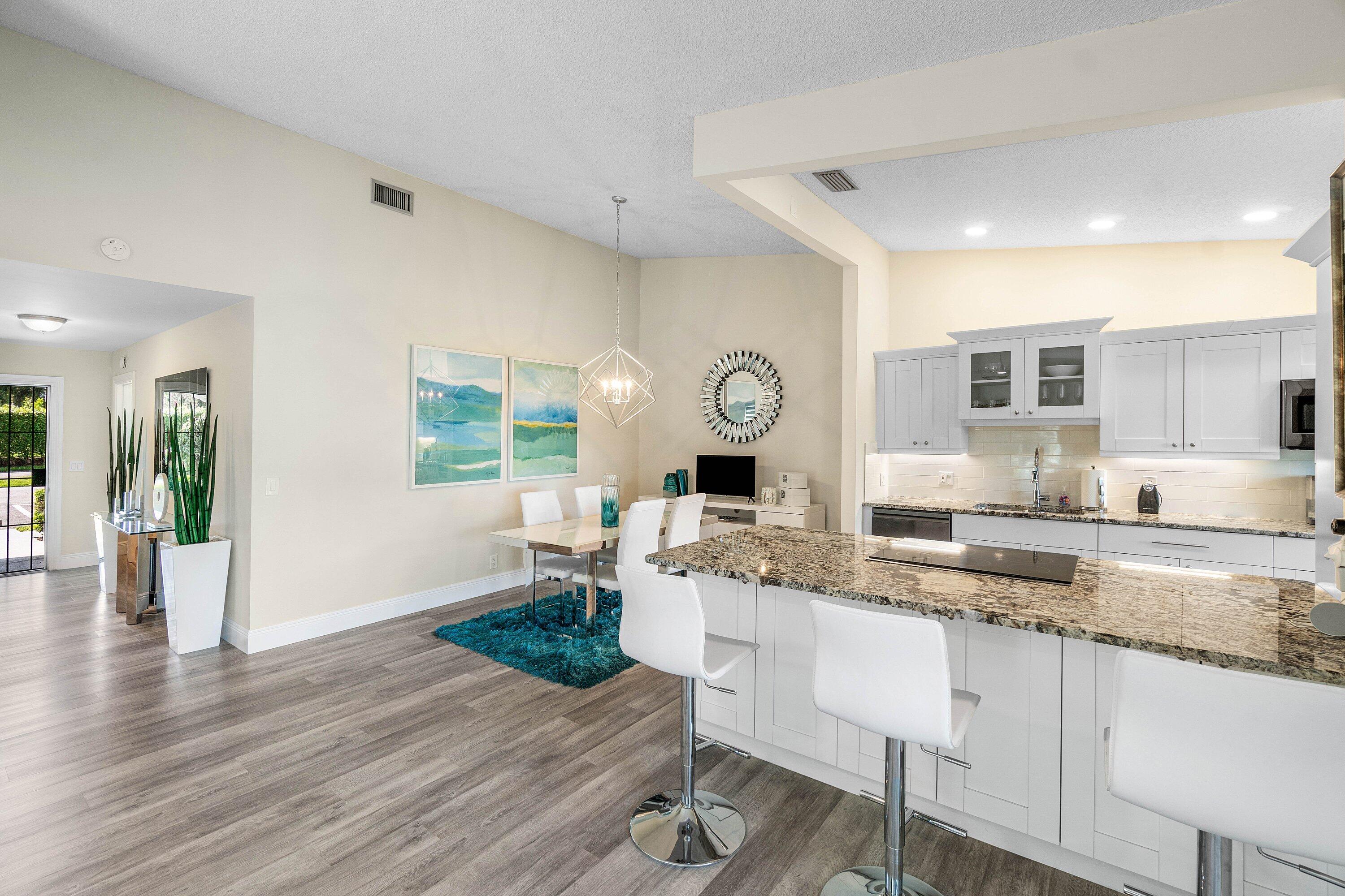LAGO DEL REY NORTH CONDO - Residential