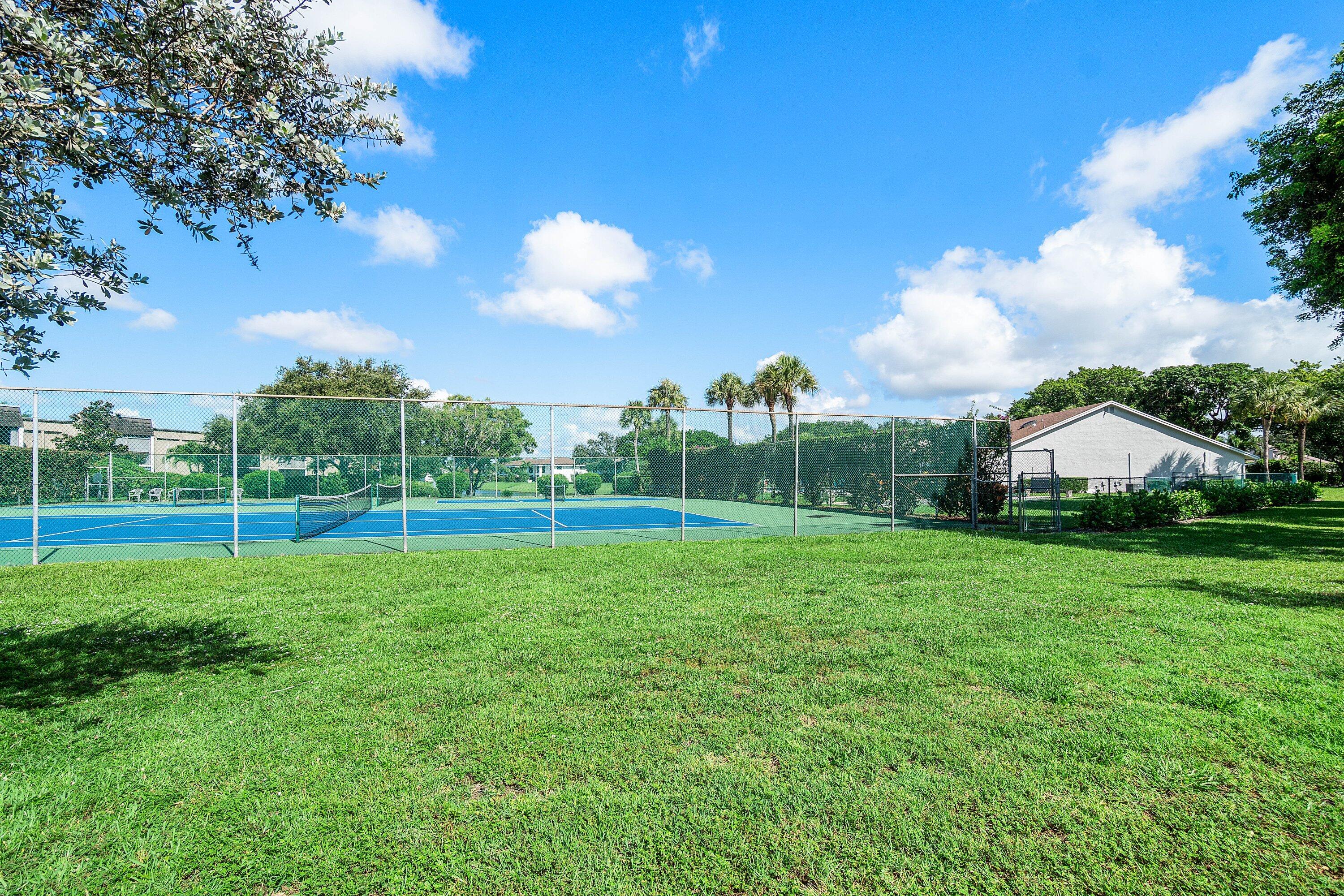 LAGO DEL REY NORTH CONDO - Residential