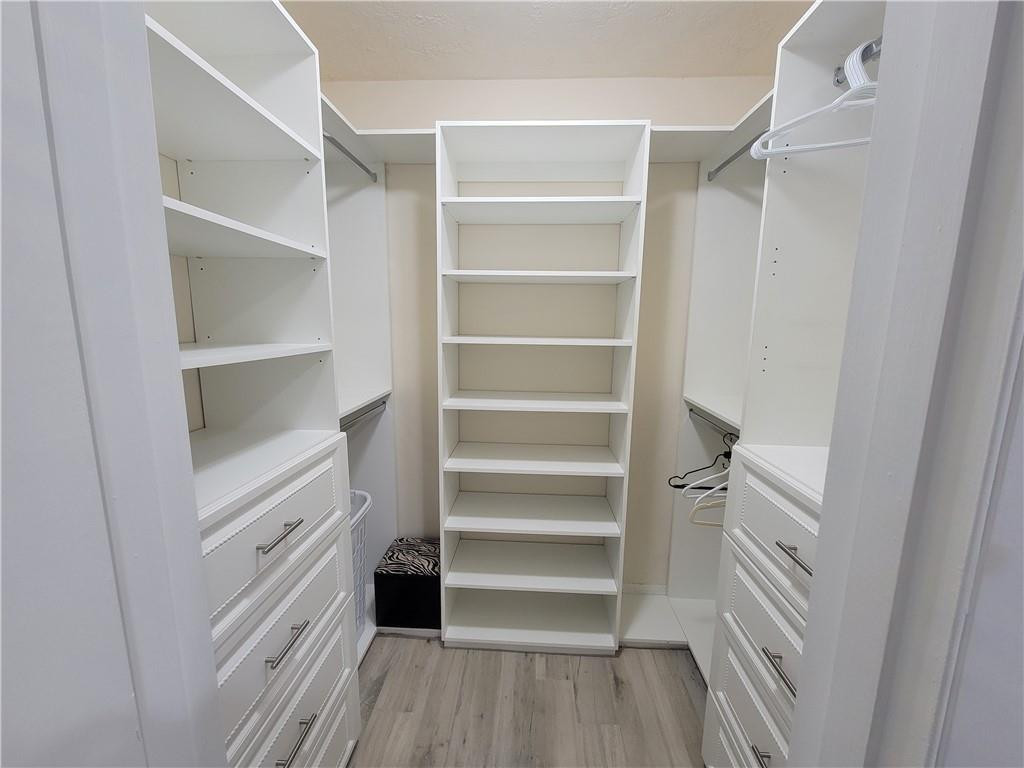 FLAMINGO GARDENS-LIVE OAK SEC - Residential Lease
