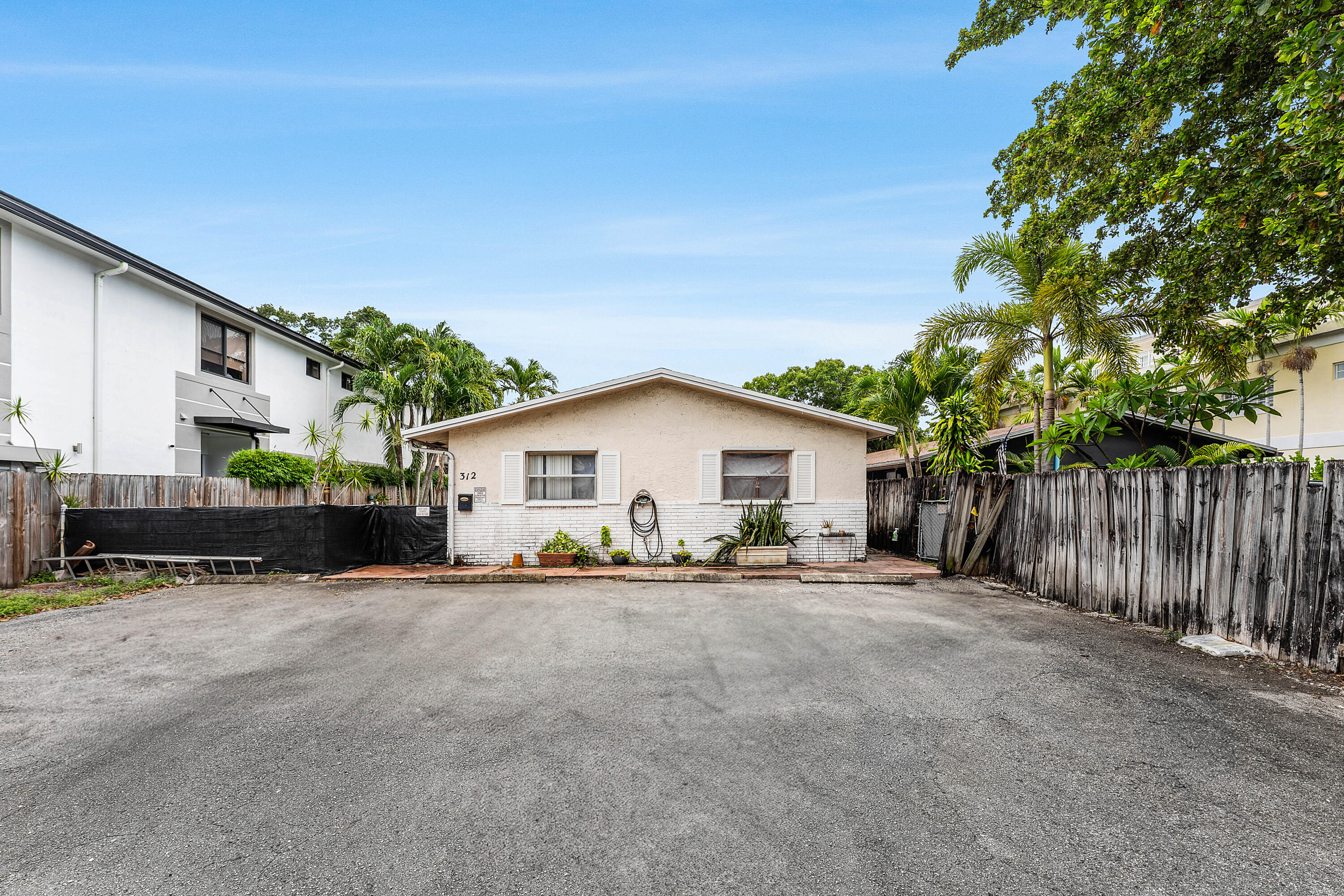 Just listed duplex close to downtown Fort Lauderdale, Brightline and I-95. This property is in need of a little TLC but has the potential for a great income property. Each unit is a two-bedroom one bath unit with plenty of parking. This is also an ideal site for an investor or builder looking to build two townhouses, as the lot is 50 x 133. This property won't last long. Please don't walk the property and disturb tenants. Must call listing agent to setup all showings.