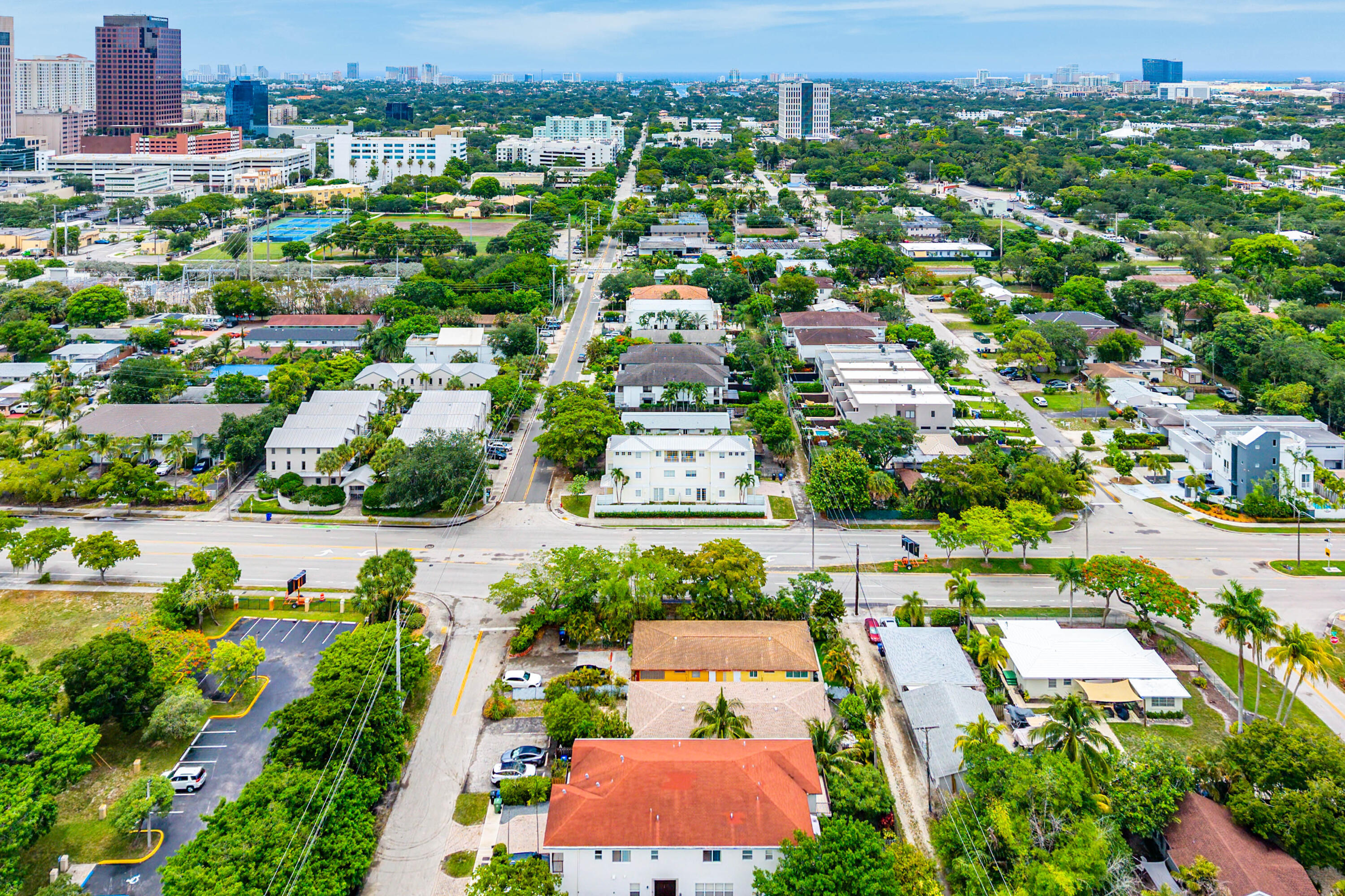 LAUDERDALE - Residential Income