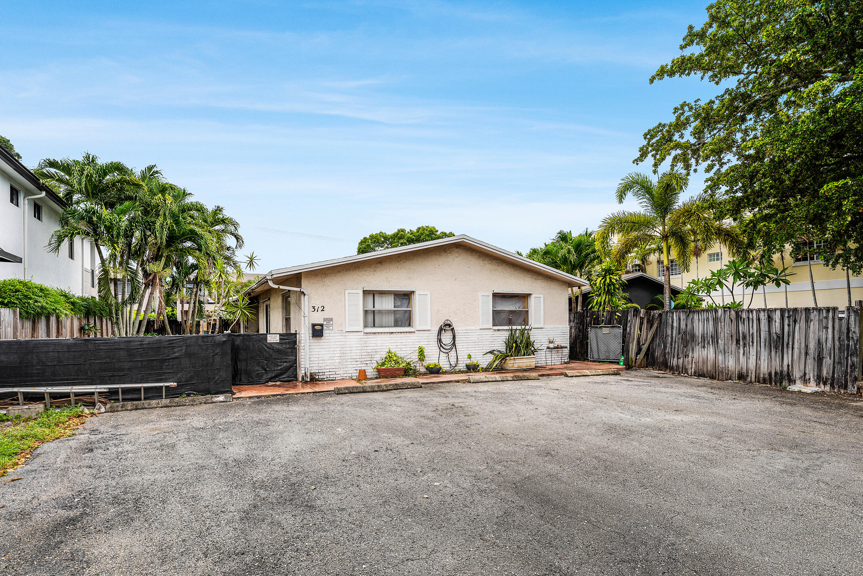 LAUDERDALE - Residential Income