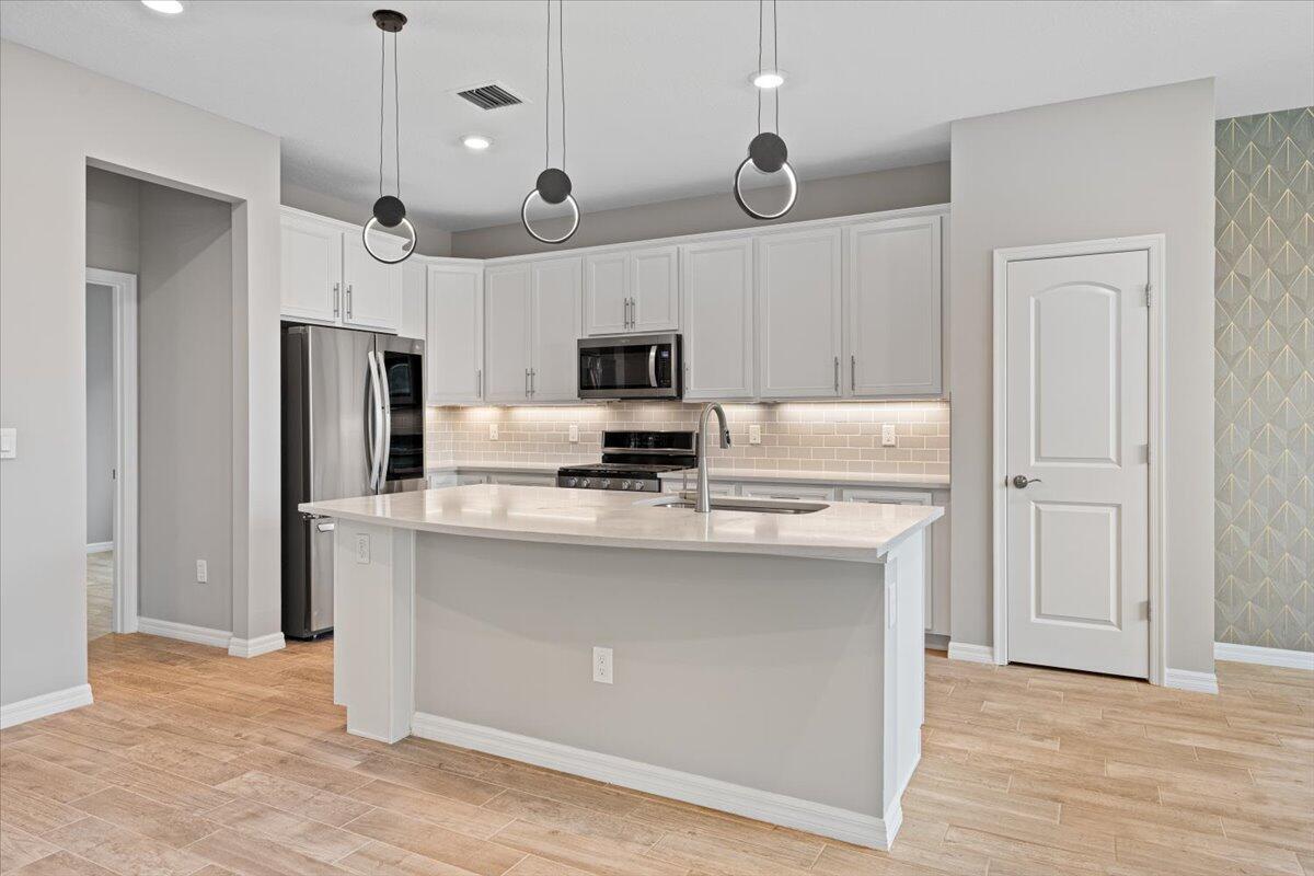 PULTE AT TRADITION PHASE 1 - Residential Lease