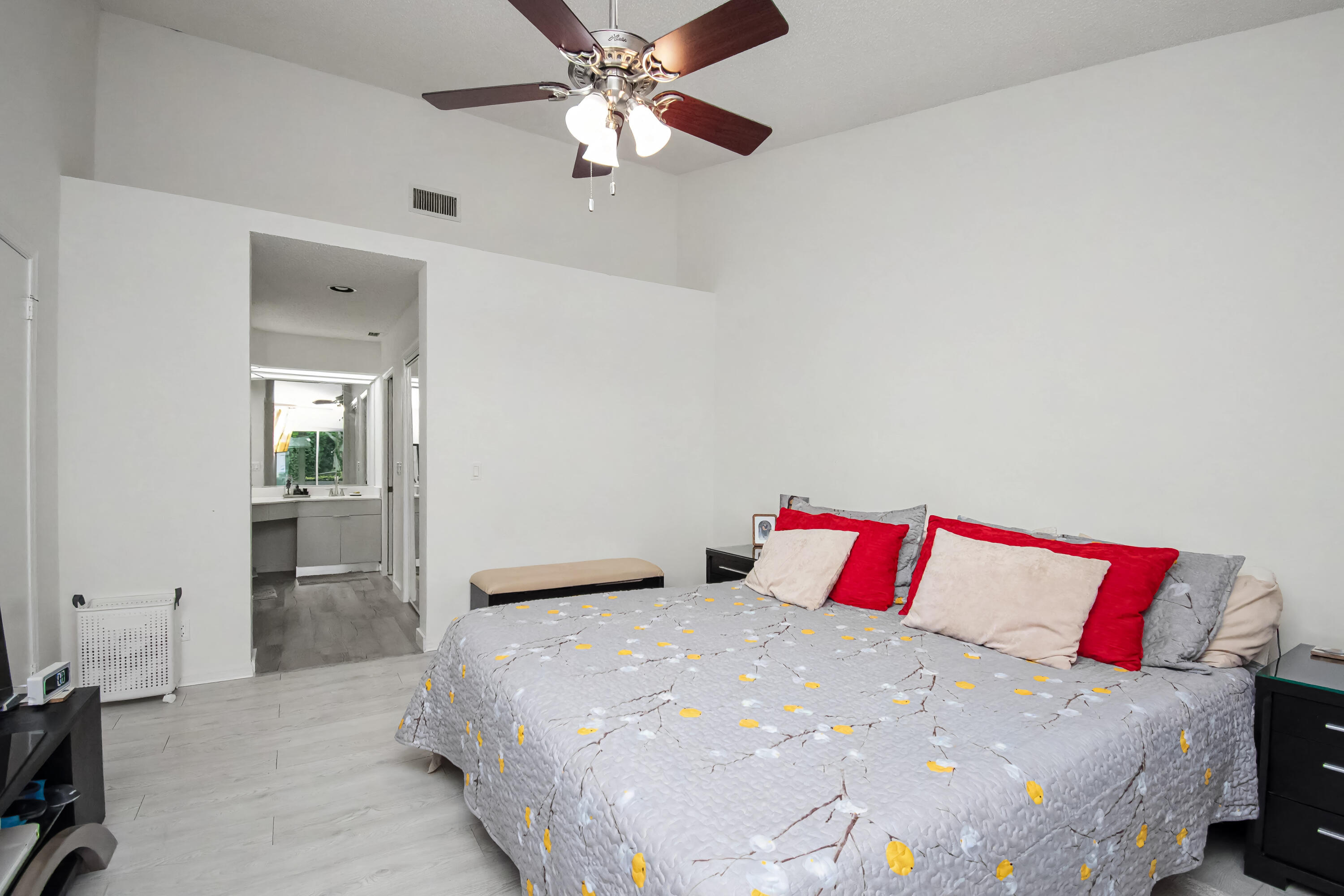 SWEETWATER SEC 4 - Residential