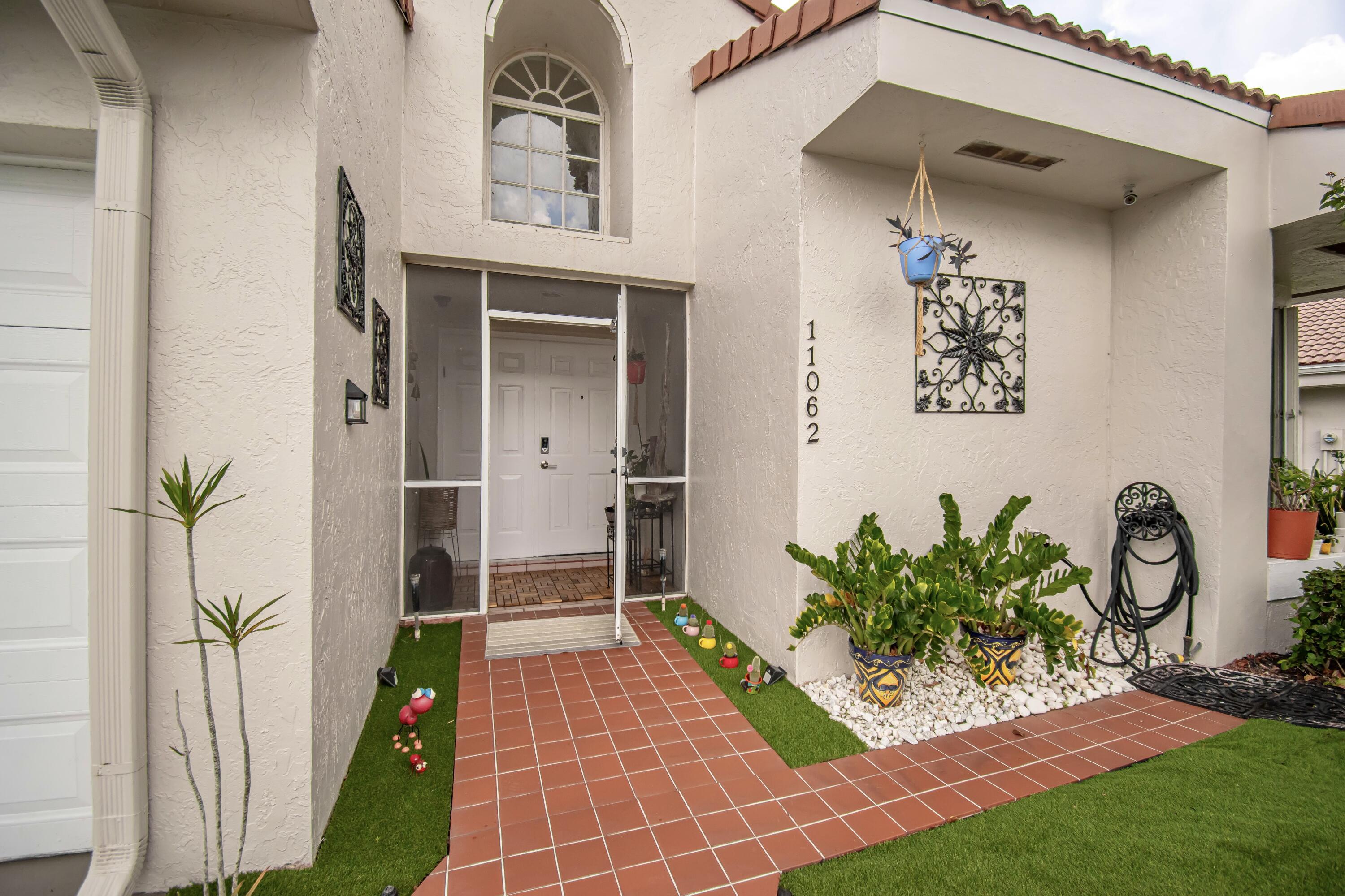 SWEETWATER SEC 4 - Residential