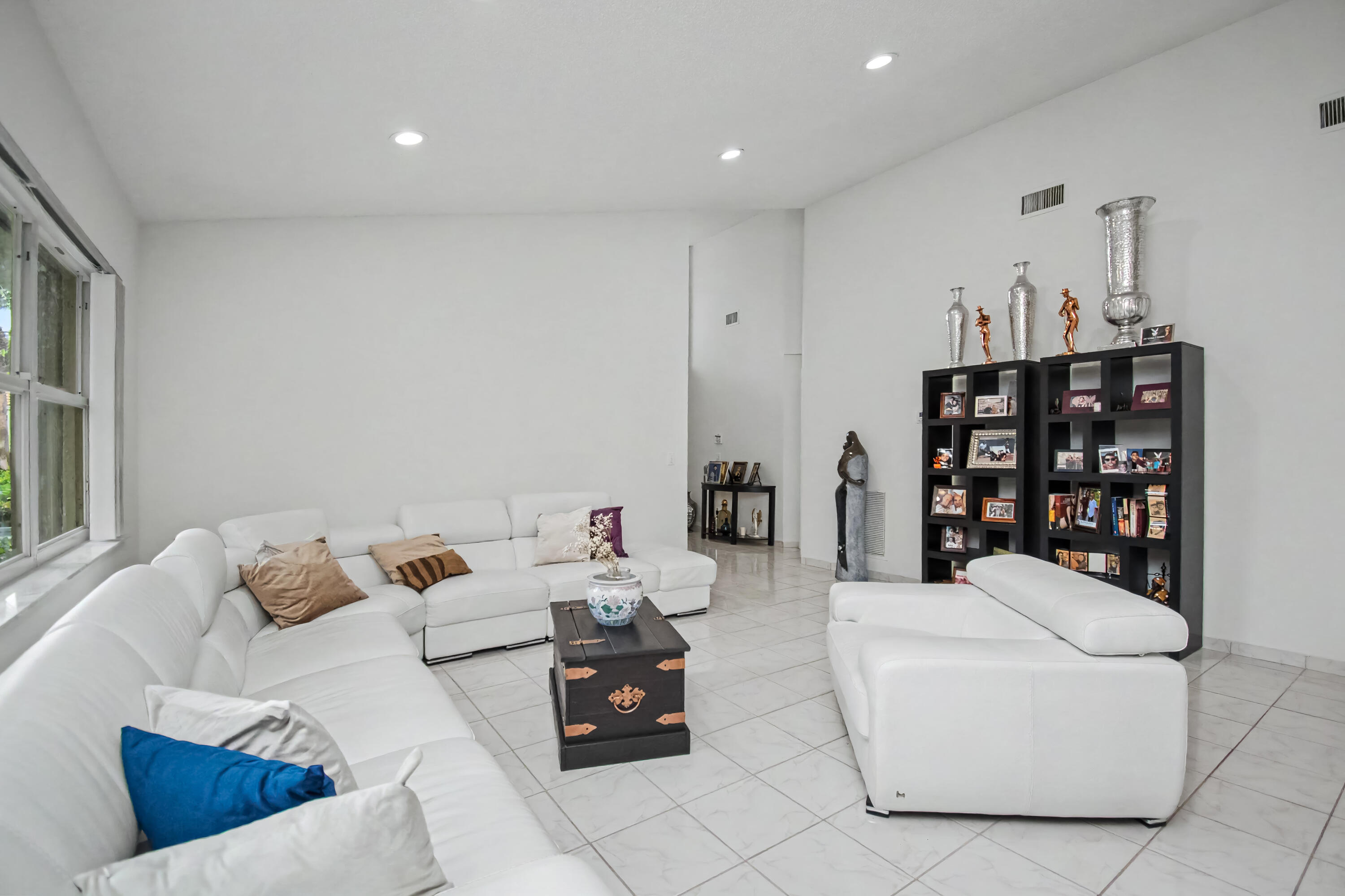SWEETWATER SEC 4 - Residential
