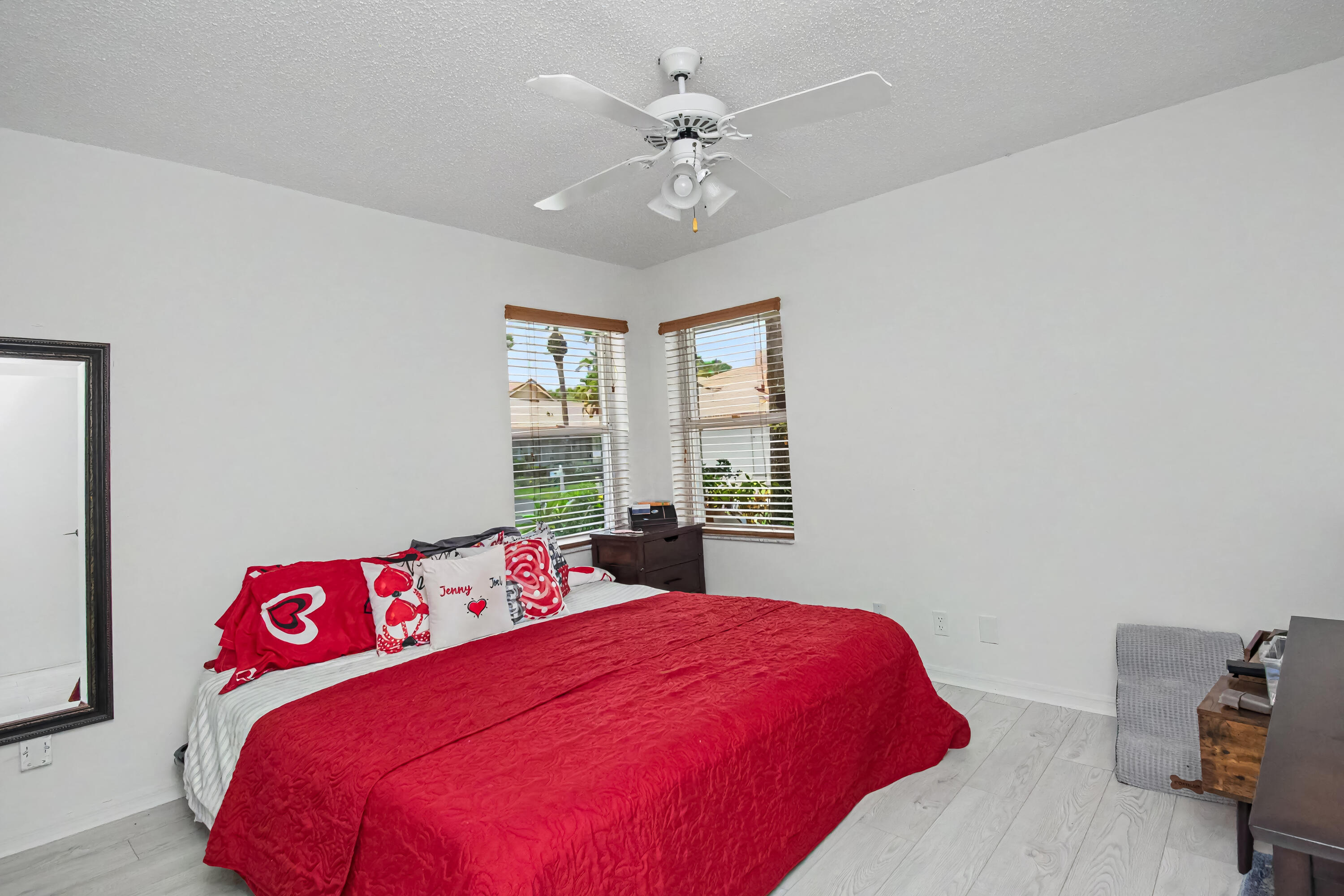 SWEETWATER SEC 4 - Residential