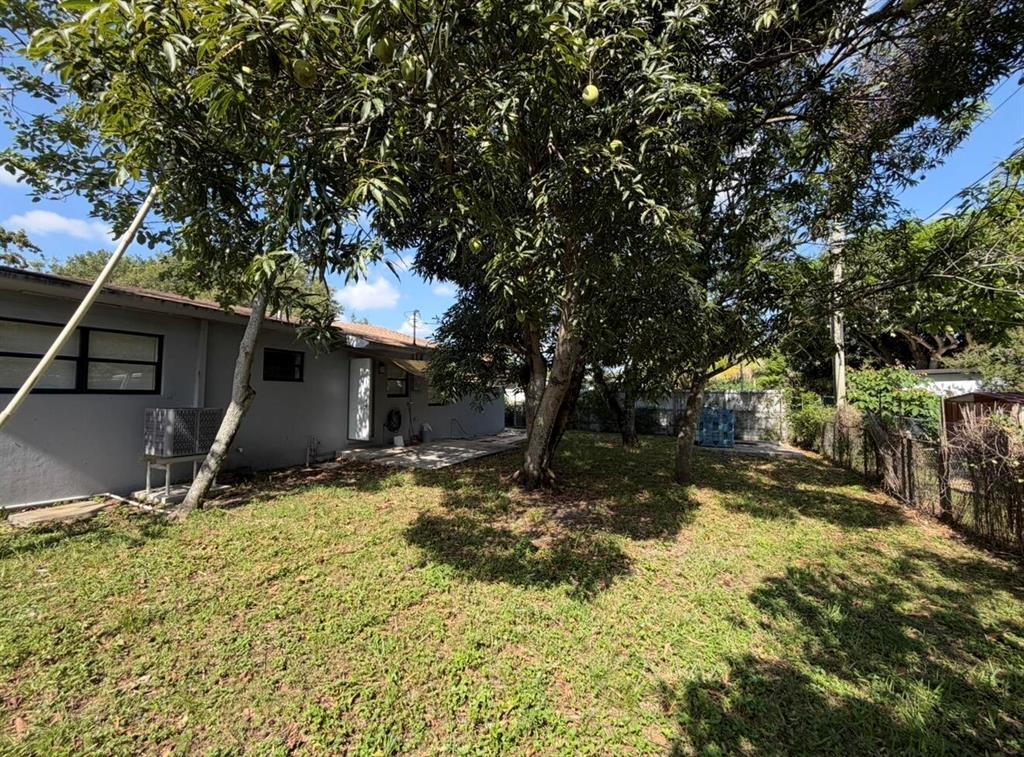 TAYLOR MANOR - Residential Lease