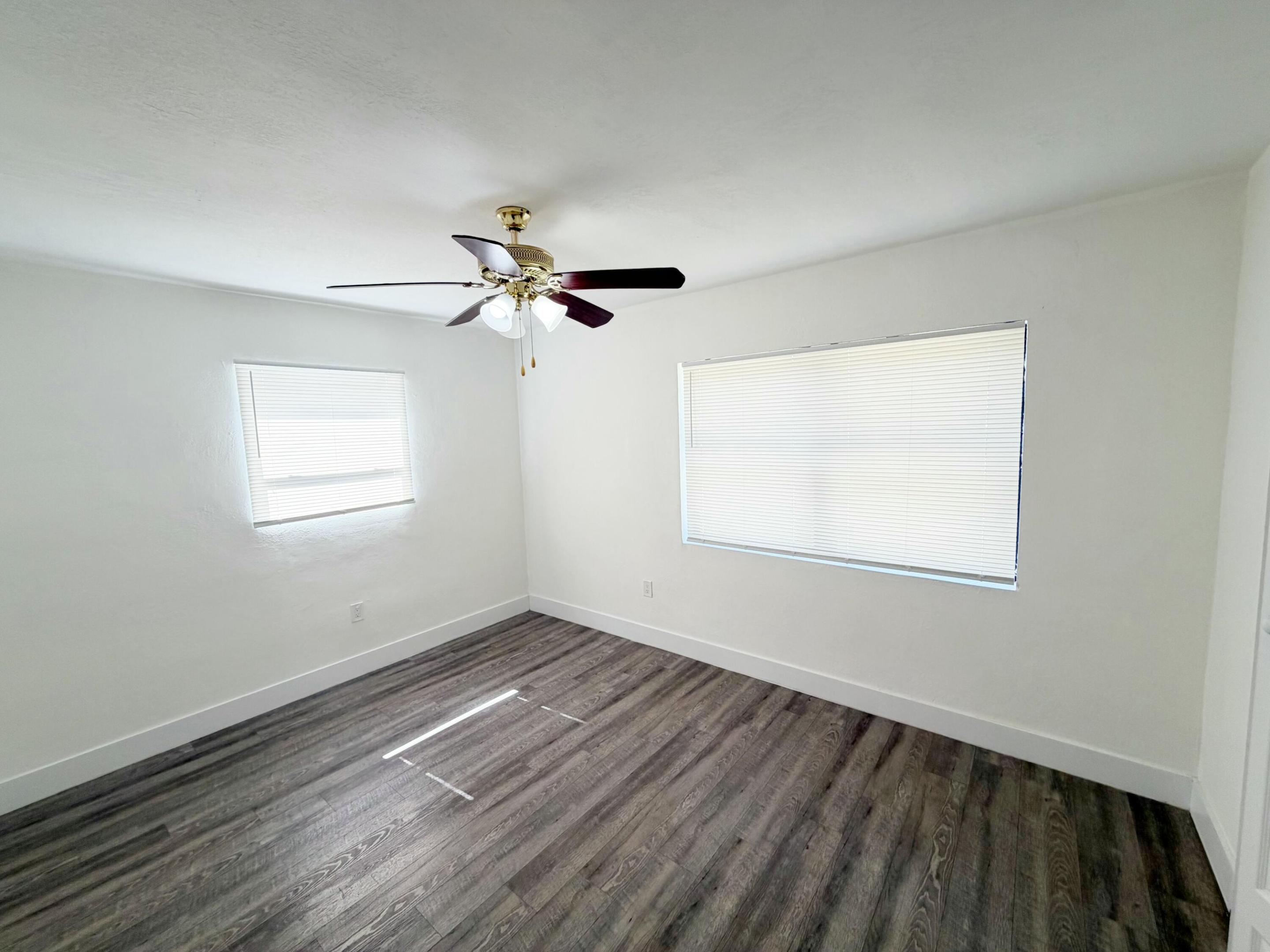 TAYLOR MANOR - Residential Lease