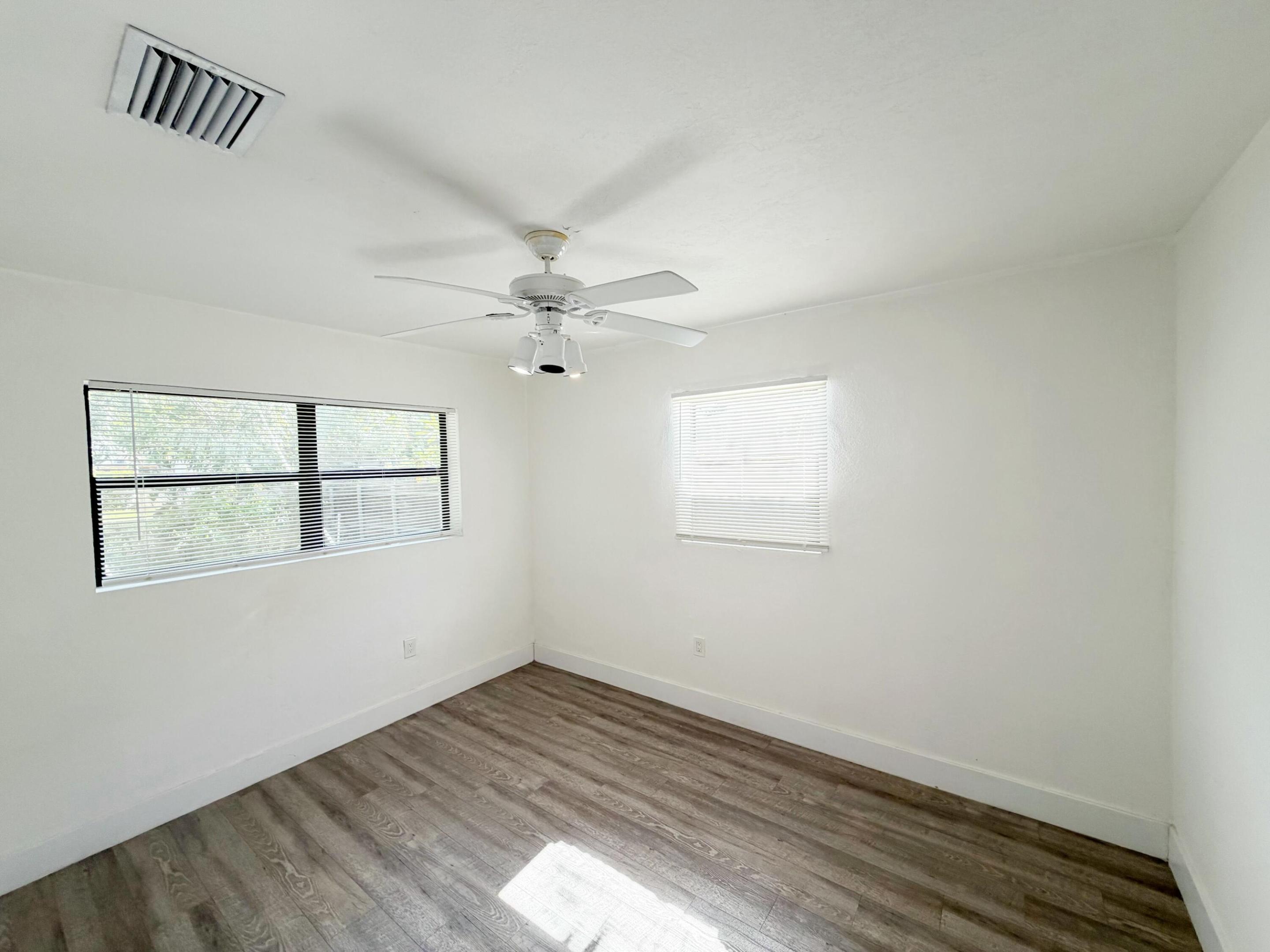 TAYLOR MANOR - Residential Lease