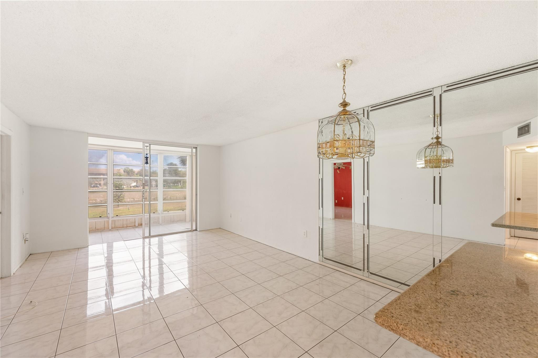 SUNRISE LAKES - Residential