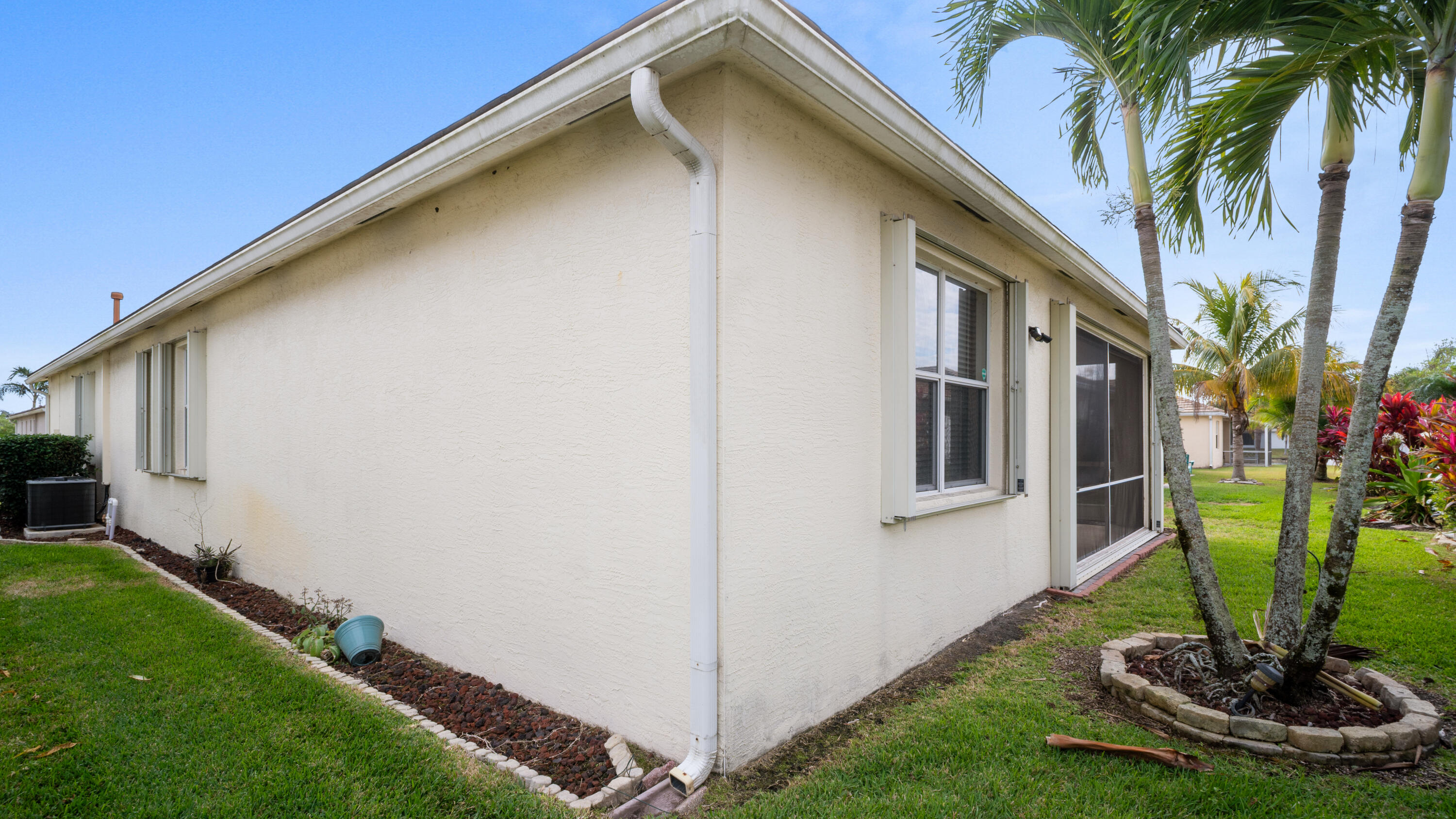 LAKEFOREST POINTE - Residential Lease