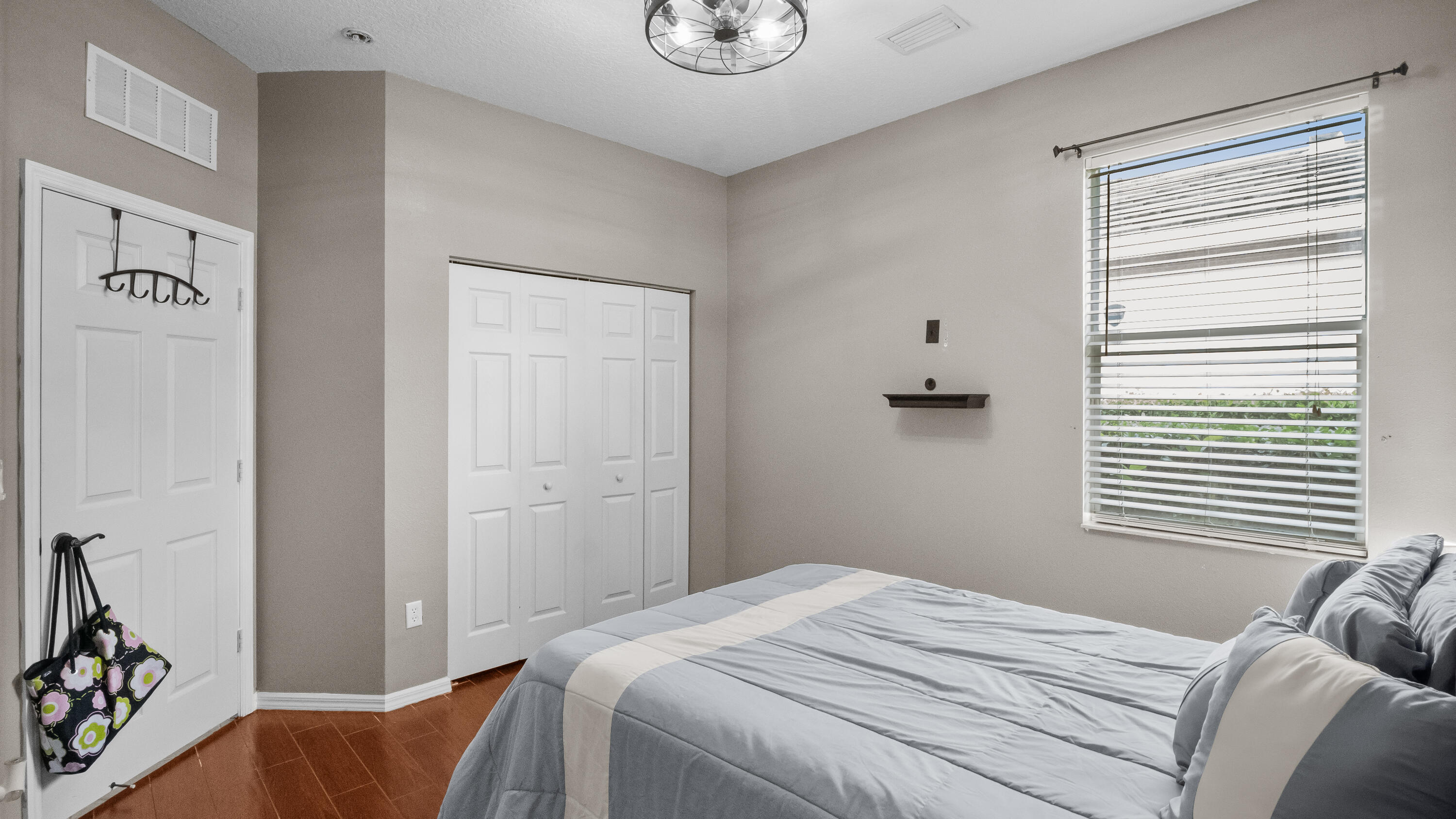 LAKEFOREST POINTE - Residential Lease