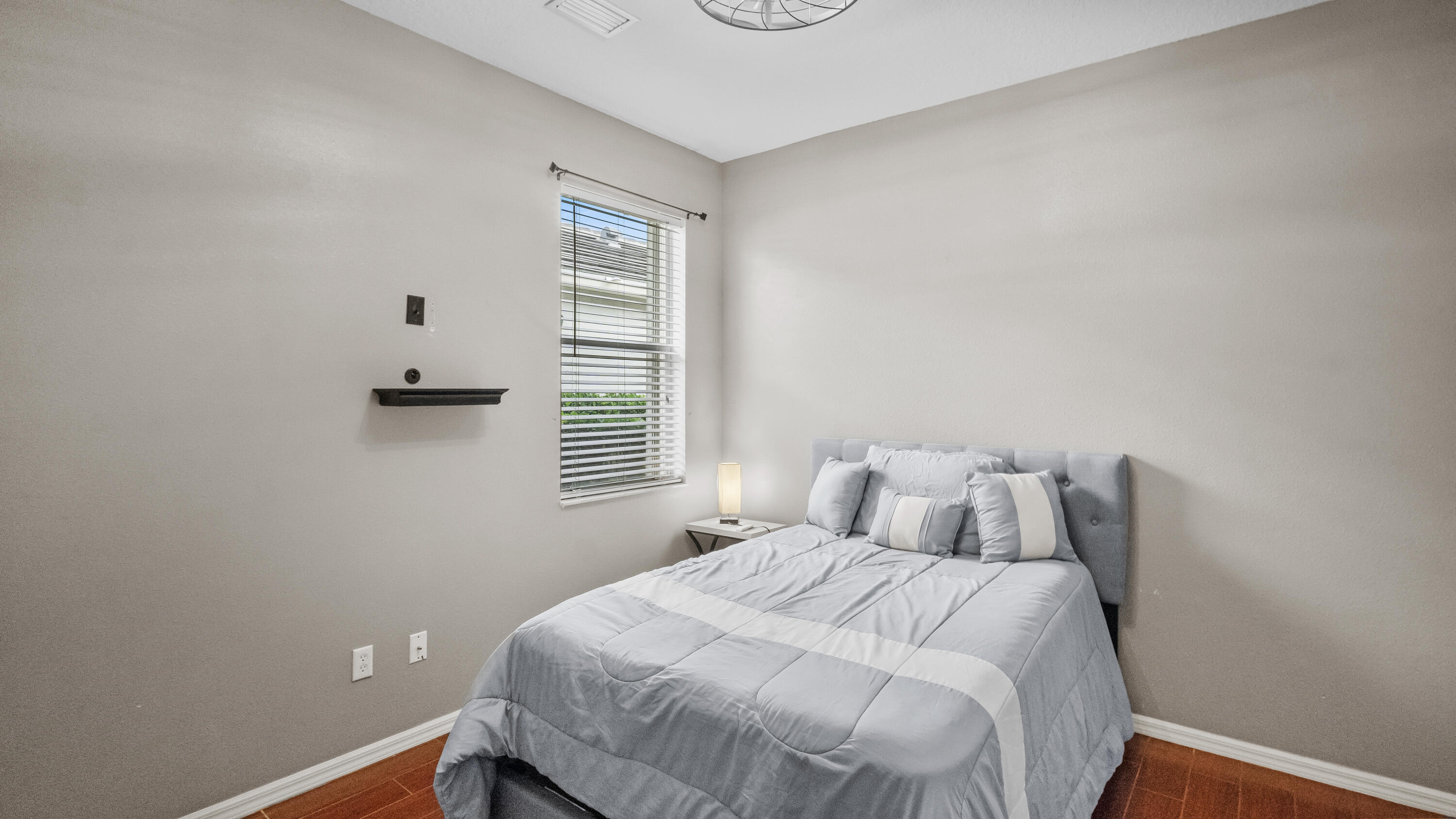 LAKEFOREST POINTE - Residential Lease